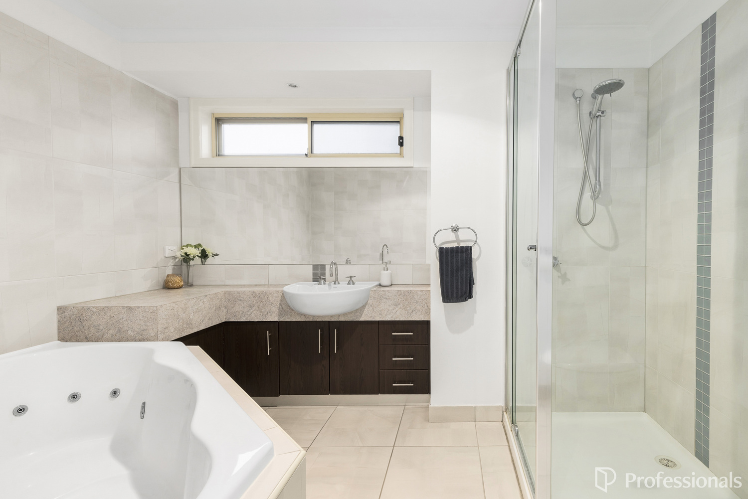 5-bedroom house at 11 Eagle Terrace, Taylors Lakes, VIC 3038, Brimbank, Victoria