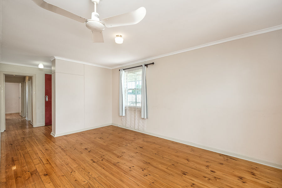 8 Peart Crescent, Murray Bridge, SA 5253 - Image 3