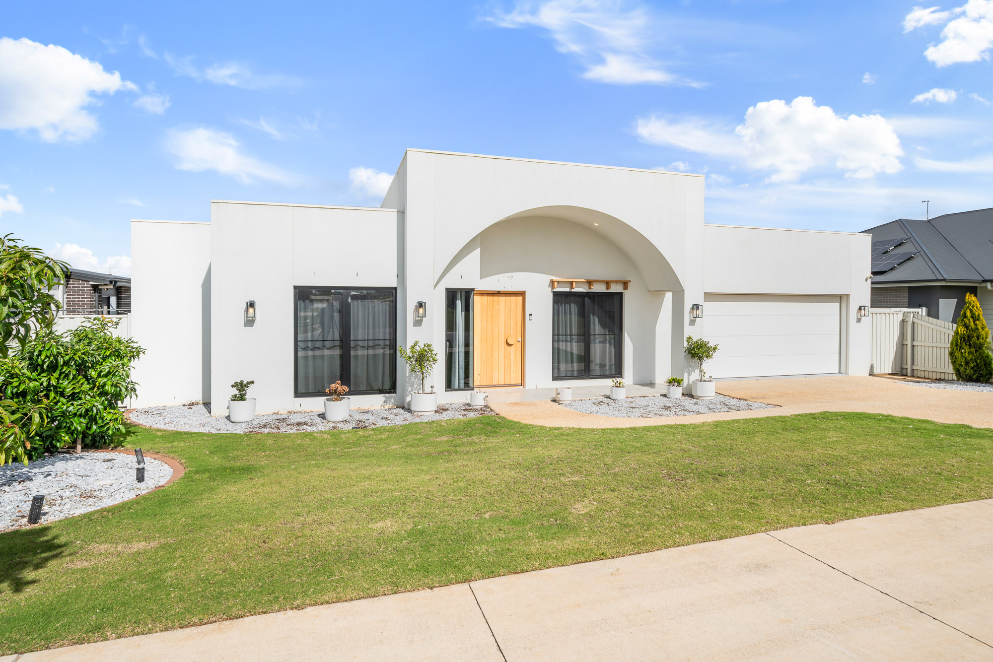 16 MCGRORY DRIVE, Kearneys Spring QLD 4350 - Image 2