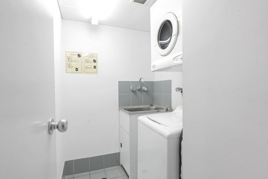 14 219-225 ABBOTT STREET, CAIRNS NORTH QLD 4870 - Image 4