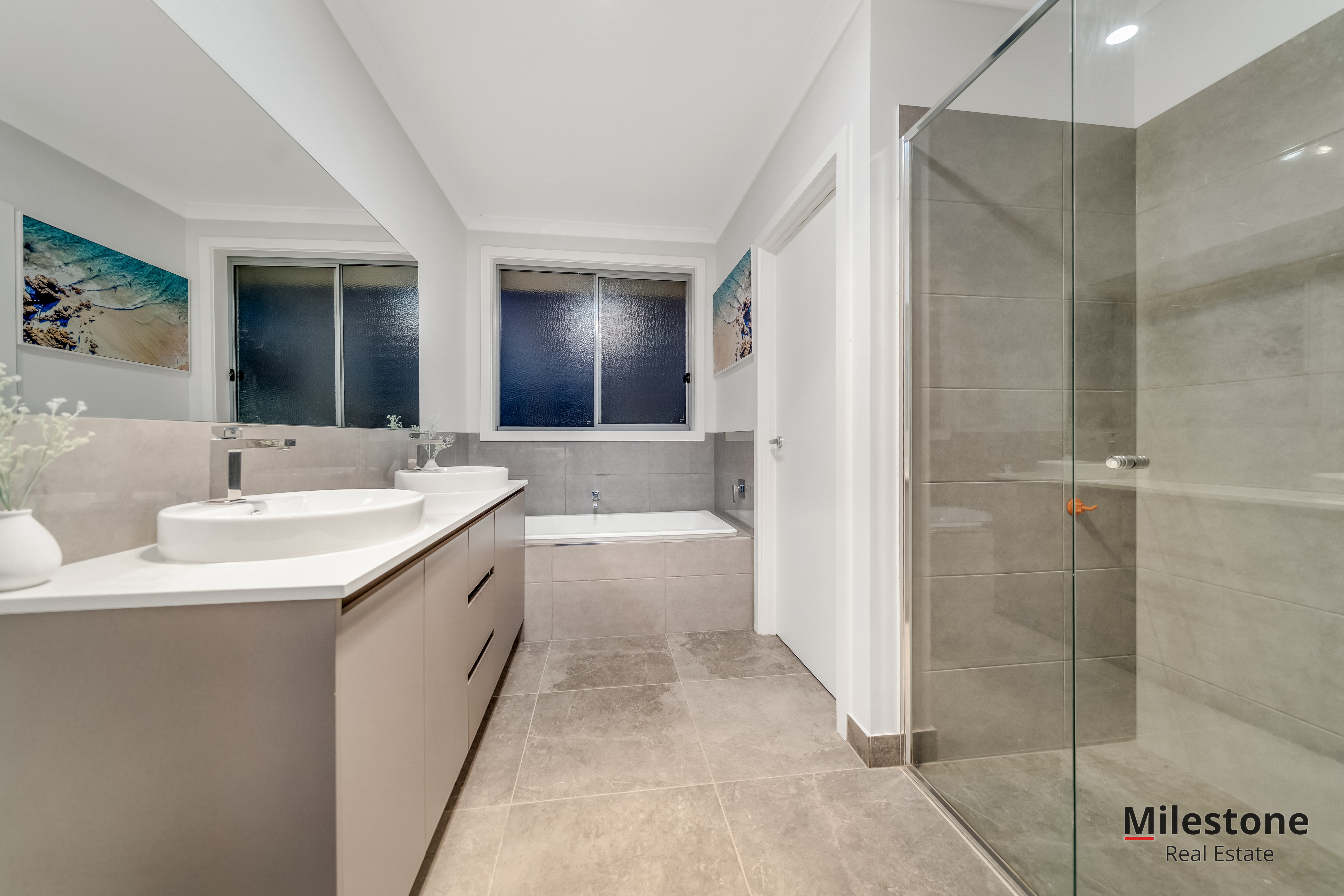 6-bedroom house at 36 Bales Road, Cranbourne East, VIC 3977, Casey, Victoria