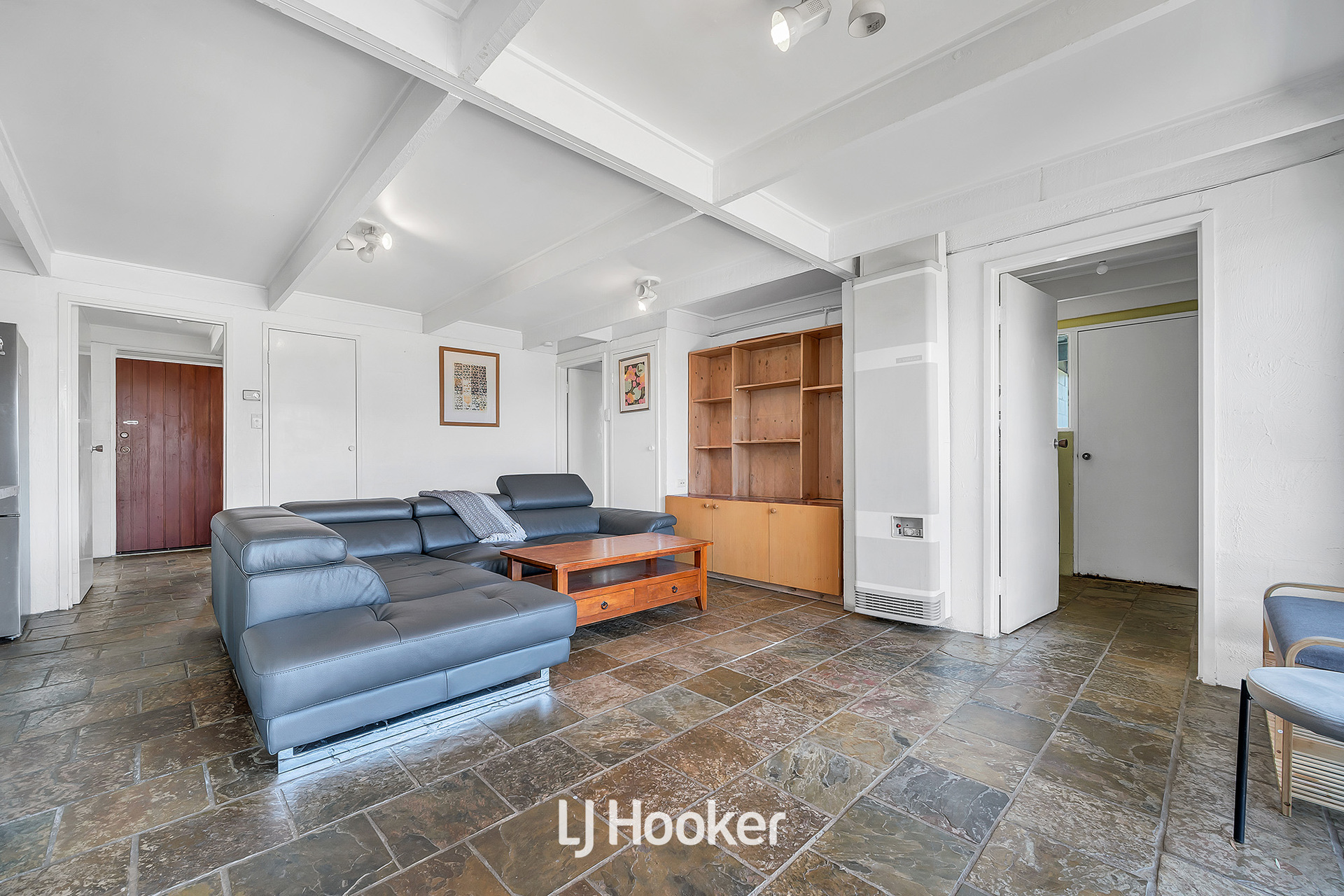 3-bedroom house at 68 Heatherton Road, Endeavour Hills, VIC 3802, Casey, Victoria