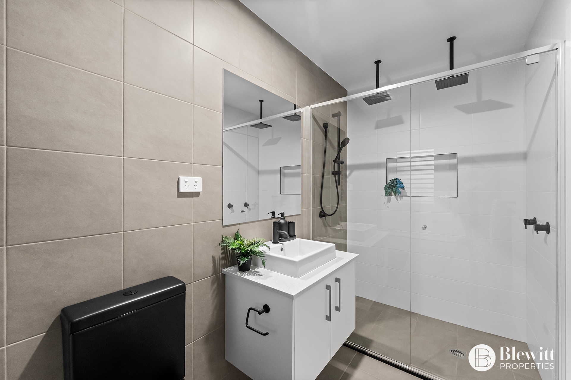 4-bedroom unit at UNIT 3 AVANI 1 ROWLAND REES CRESCENT, Greenway ACT 2900, Unincorporated Act, Australian Capital Territory