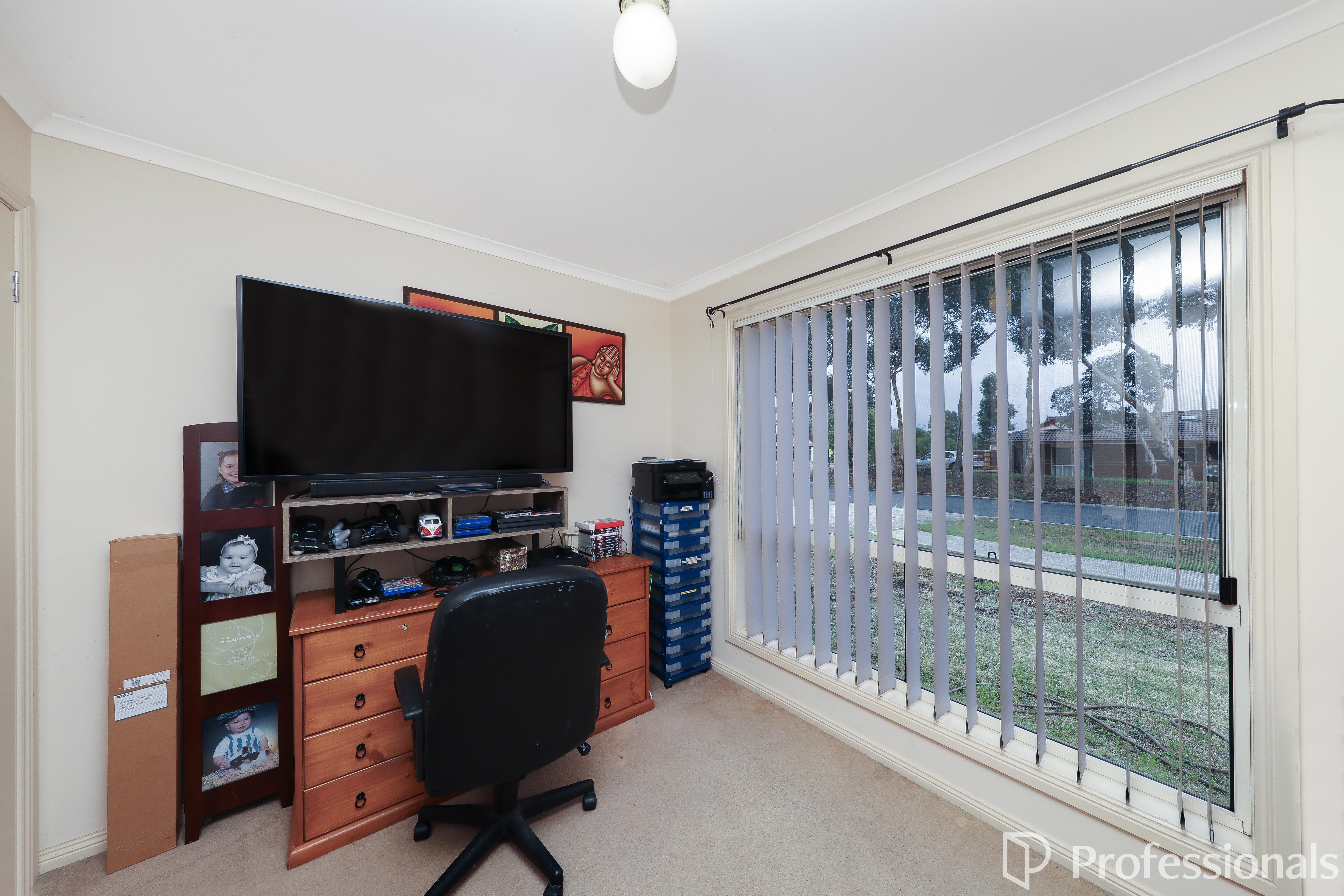 20 PHILLIP STREET, Melton South VIC 3338 - Image 3
