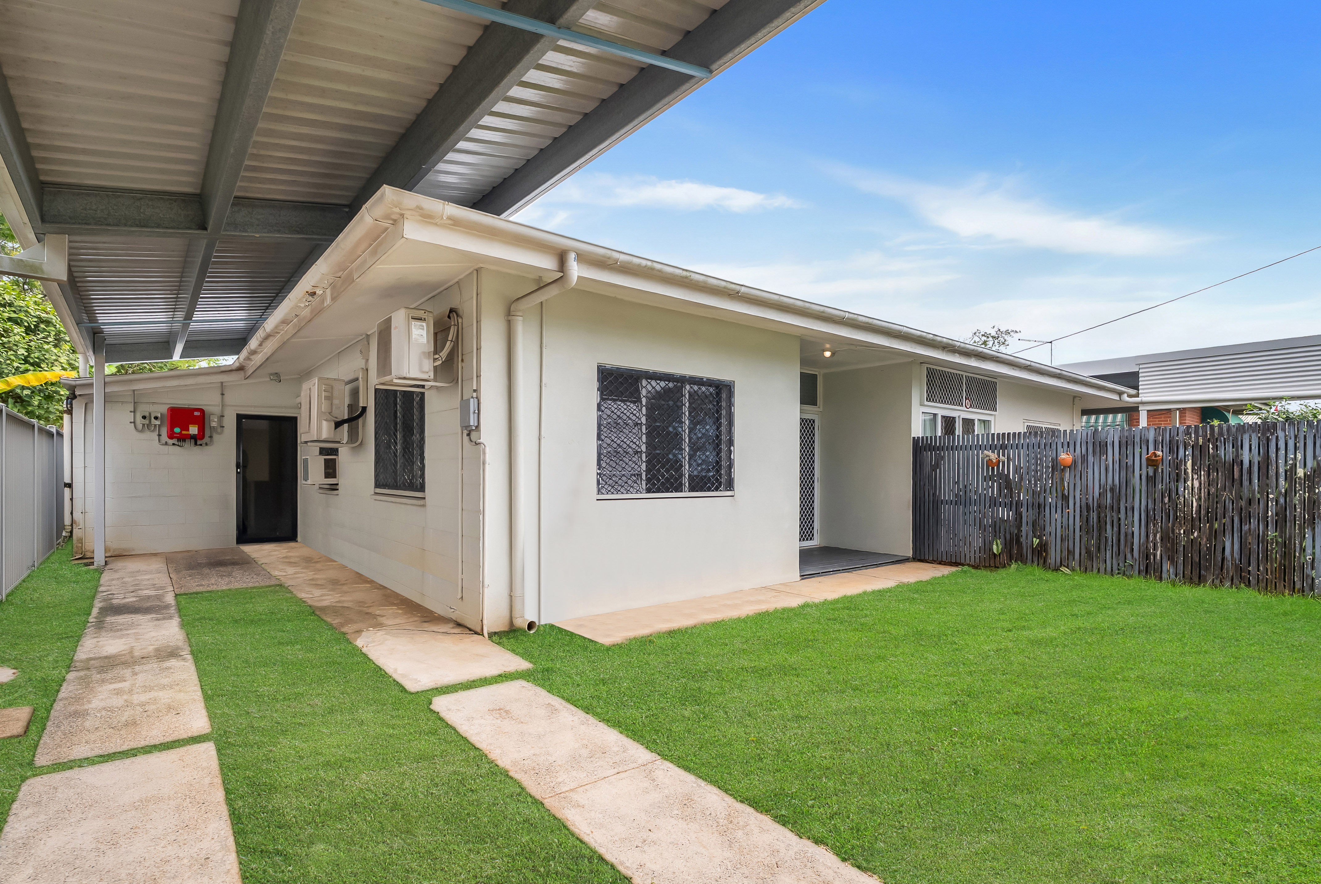 1/233 Buchan Street, Westcourt, QLD 4870 - Image 3