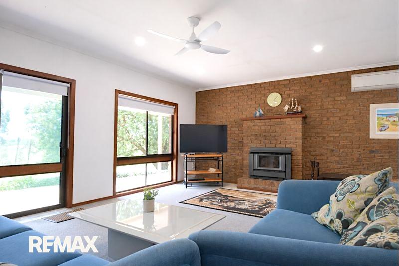 355 METUNG ROAD, Metung VIC 3904 - Image 4