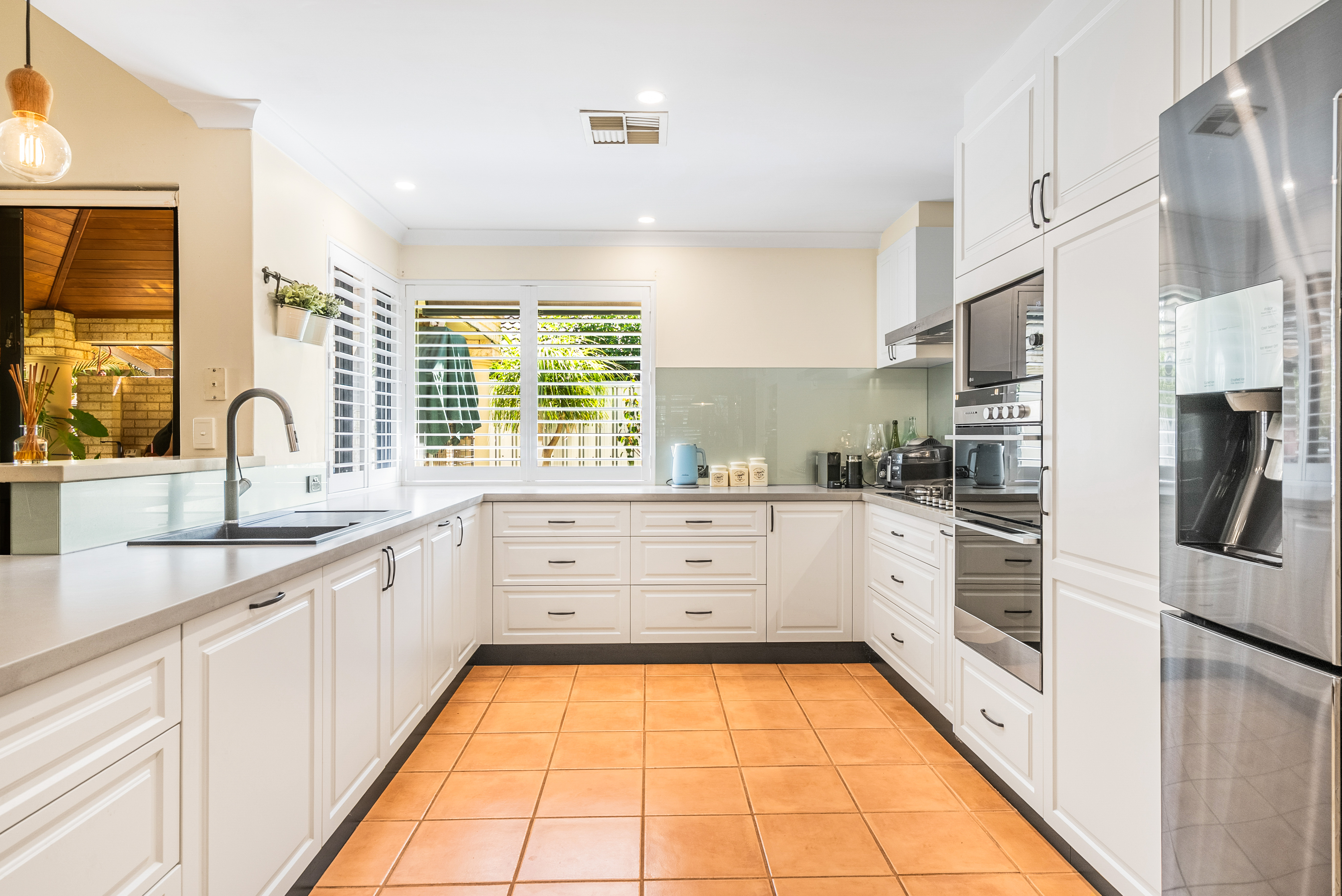 10 Woodlake Boulevard, Ellenbrook, WA 6069 - Image 5