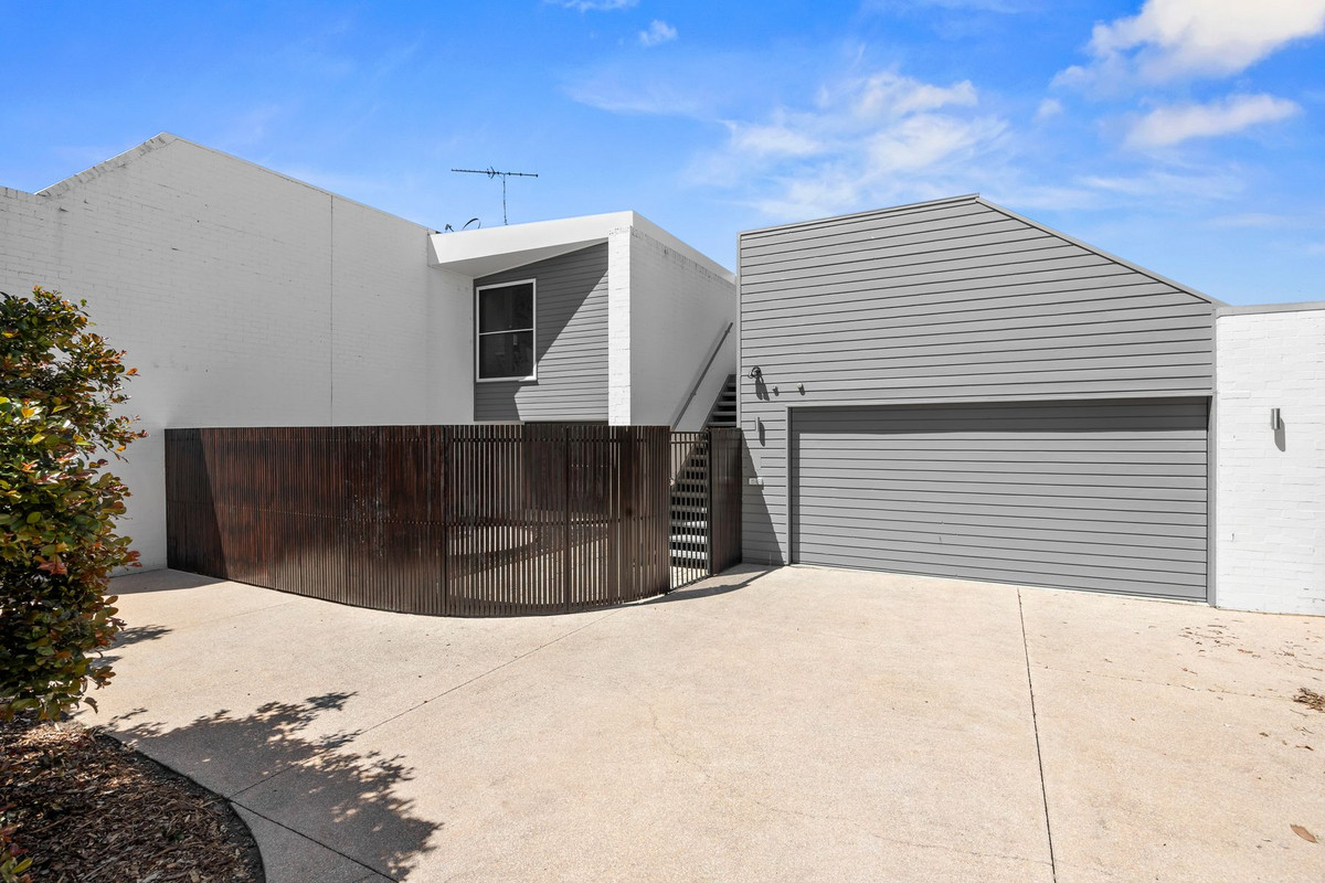 4 11-13 DARIAN ROAD, TORQUAY VIC 3228 - Image 1