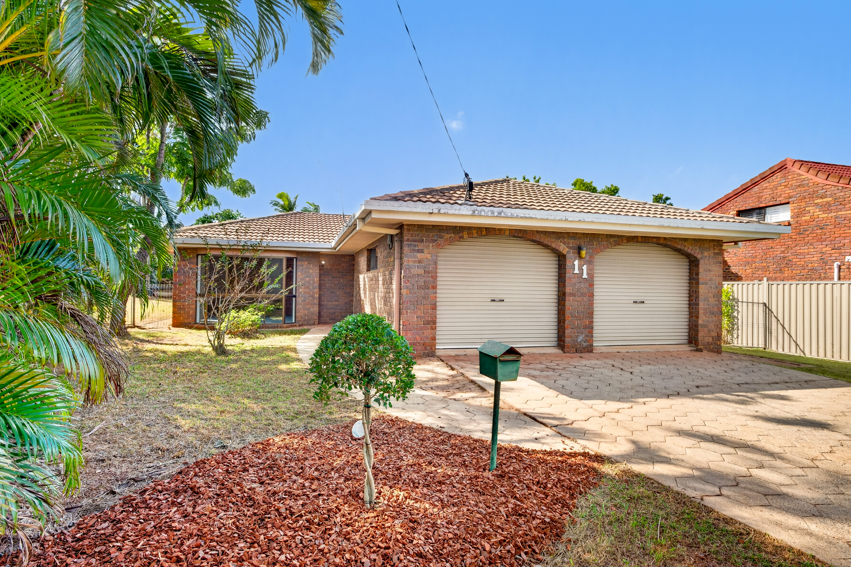 11 Harding Crescent, Cleveland, QLD 4163 - Image 1