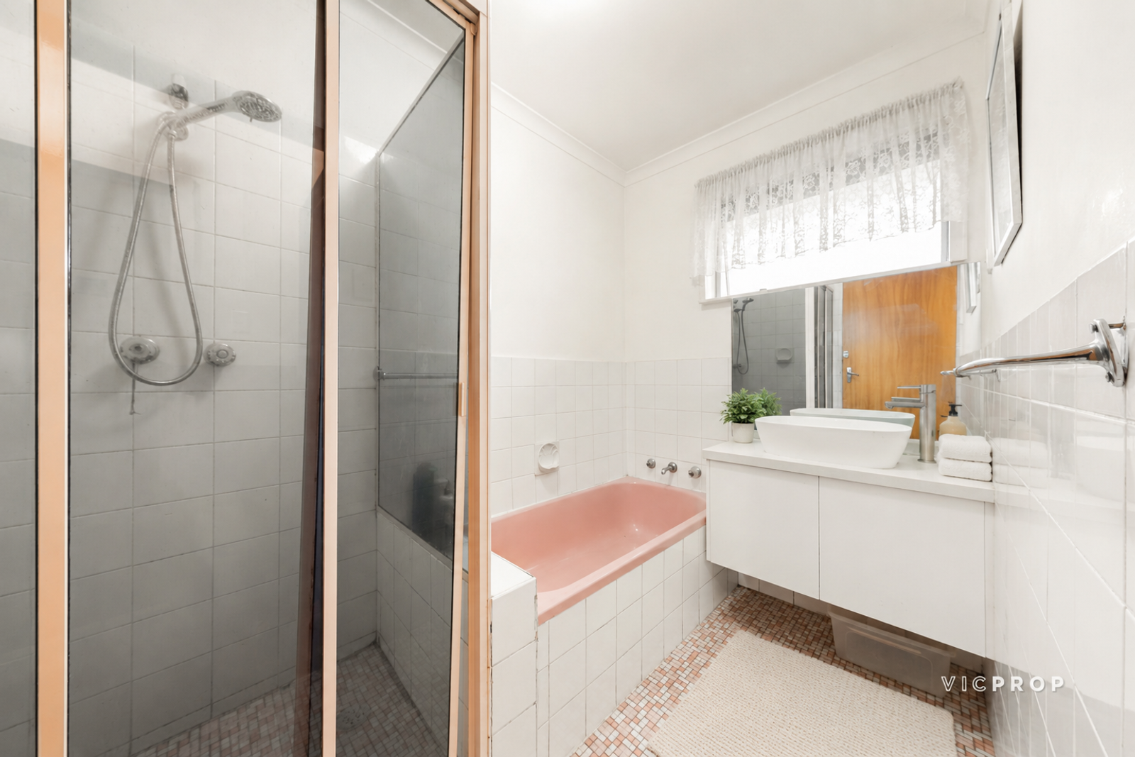 2-bedroom unit at 15 16 EASTCOTE STREET, SUNSHINE NORTH VIC 3020, Brimbank, Victoria