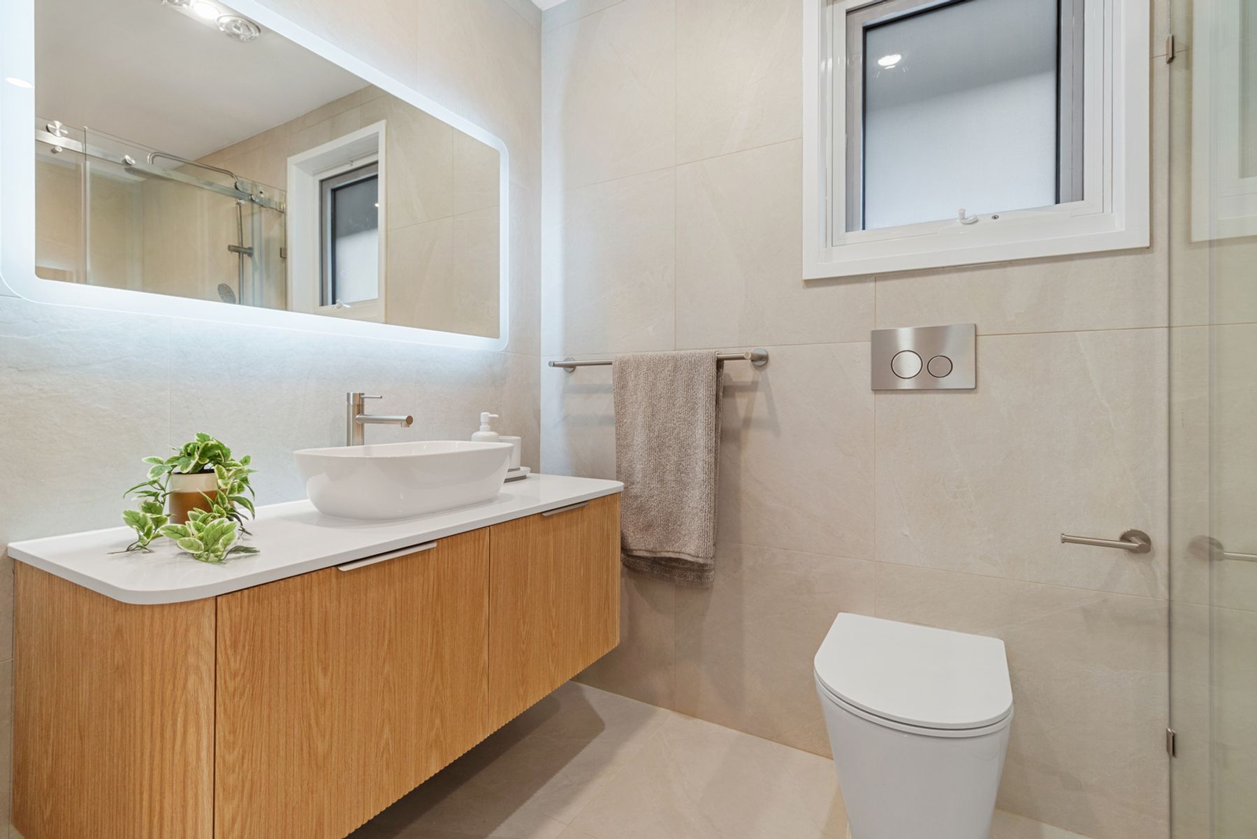 2/100 Warrigal Road, Surrey Hills, VIC 3127 - Image 10