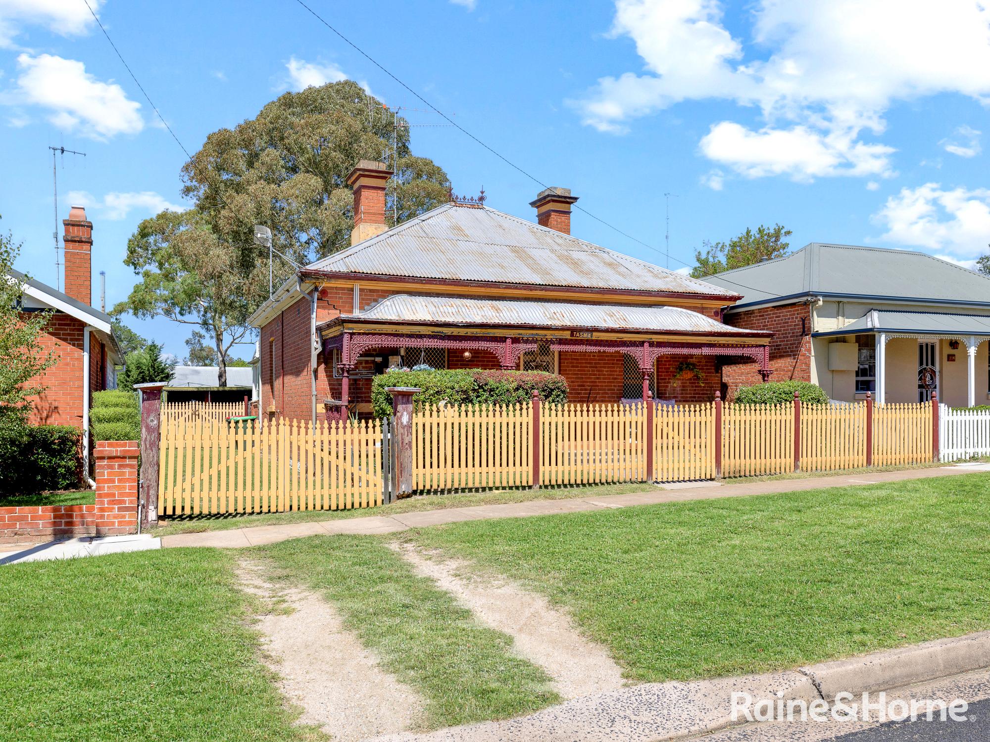 3-bedroom house at 112 Peel Street, Bathurst, NSW 2795, Bathurst, New South Wales