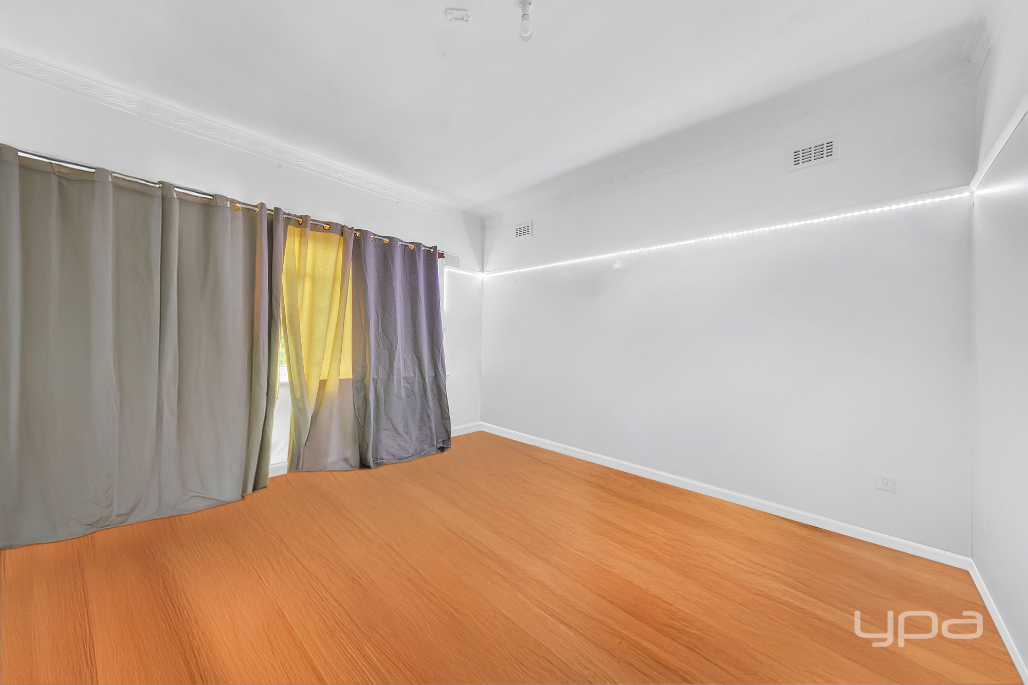 18 PRIMULA AVENUE, Brooklyn VIC 3012 - Image 9