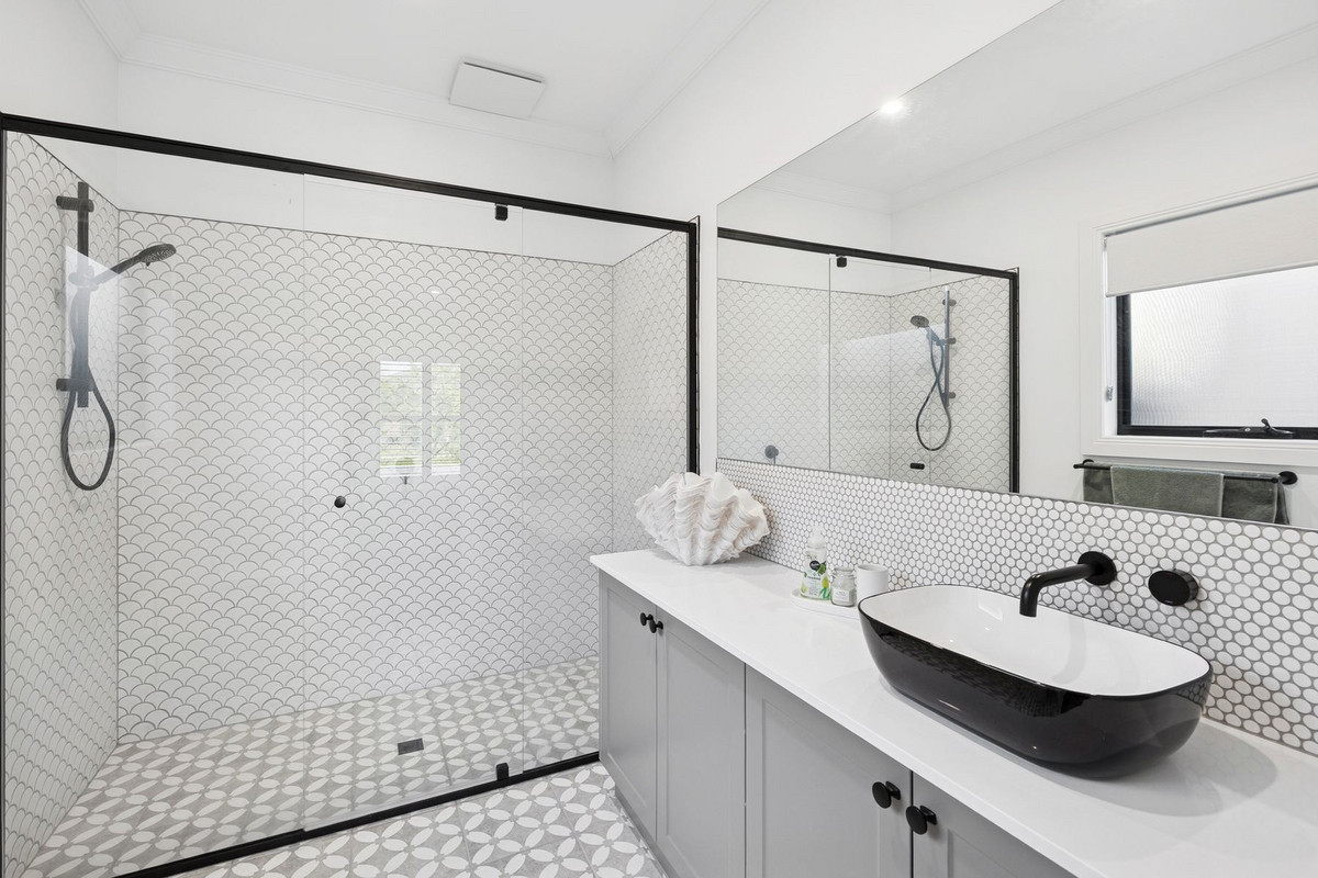 15 Fawkner Crescent, Armstrong Creek, VIC 3217 - Image 9