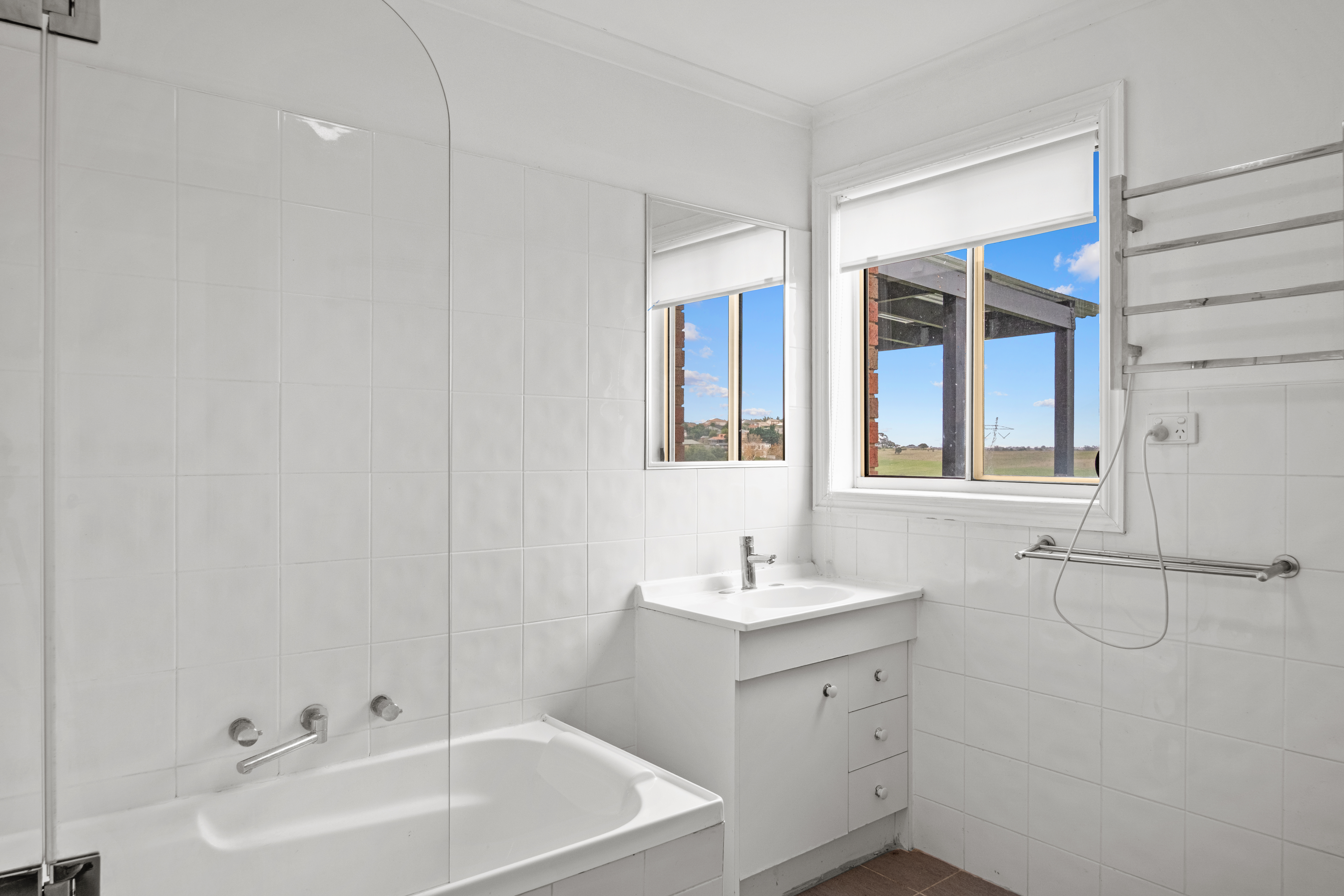 3-bedroom unit at 6/31 Rokewood Crescent, Meadow Heights, VIC 3048, Hume, Victoria