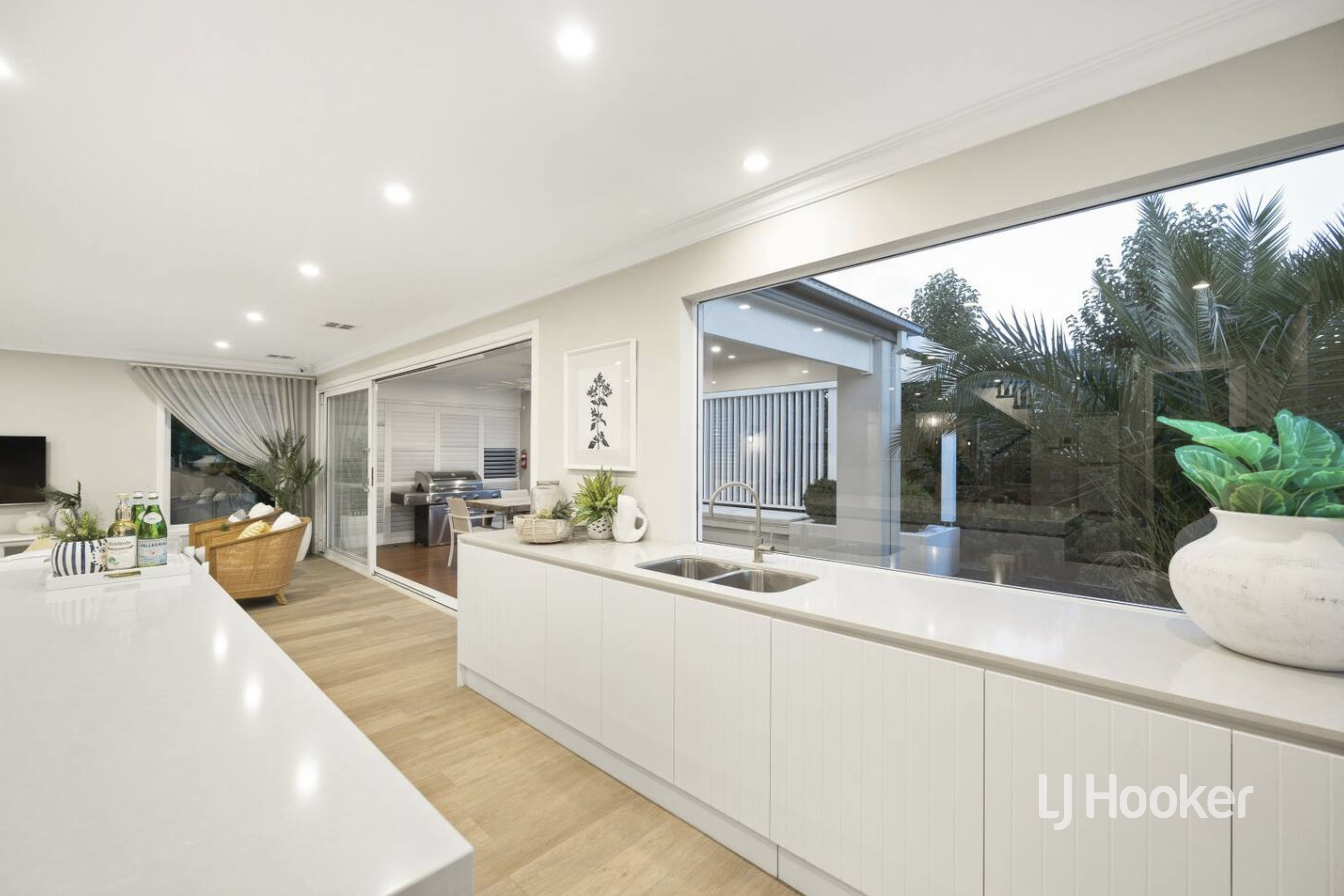 11 Irvine Rise, Werribee, VIC 3030 - Image 4