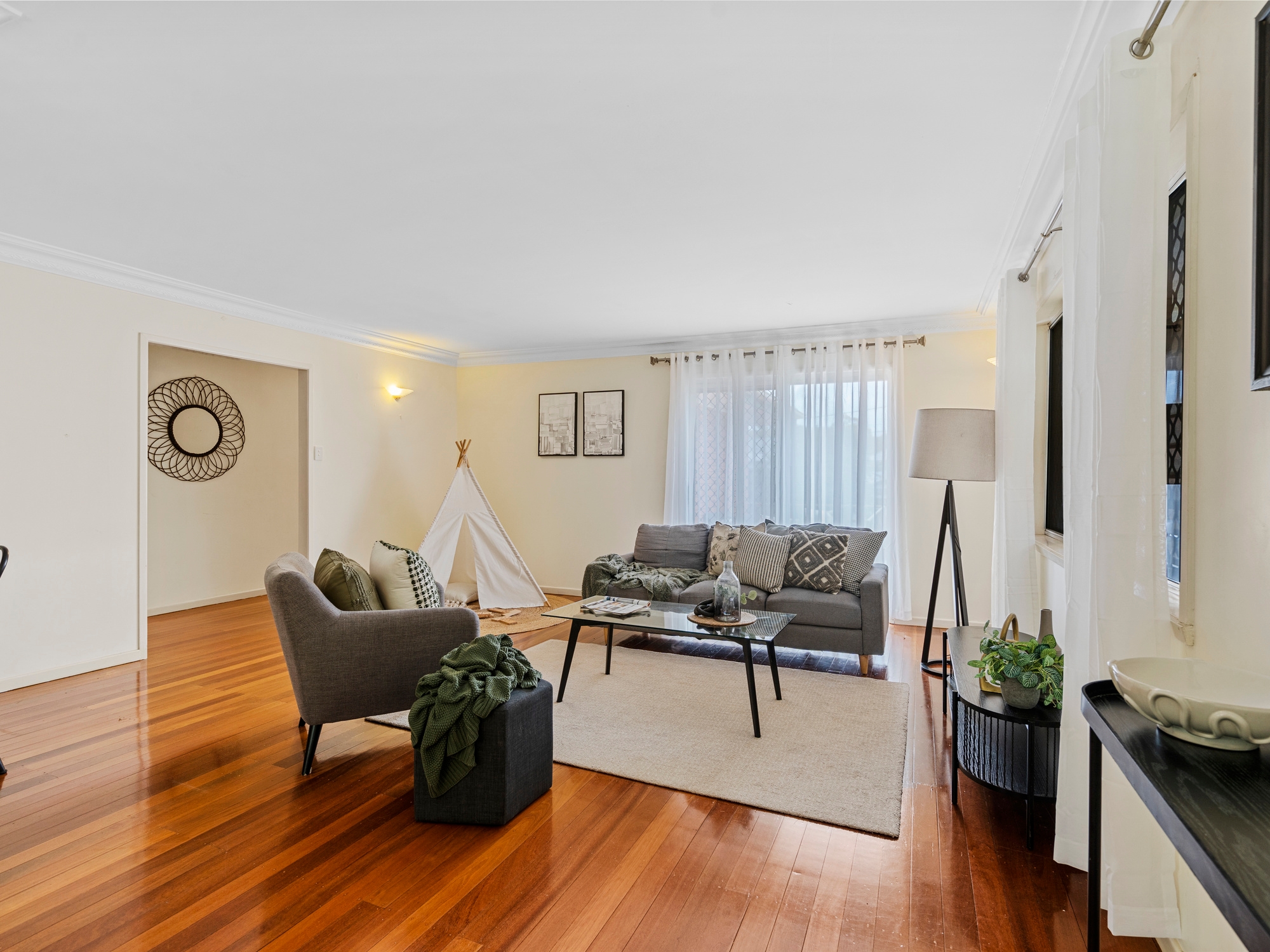 3-bedroom house at 8 Capella Street, Coorparoo, QLD 4151, Brisbane, Queensland