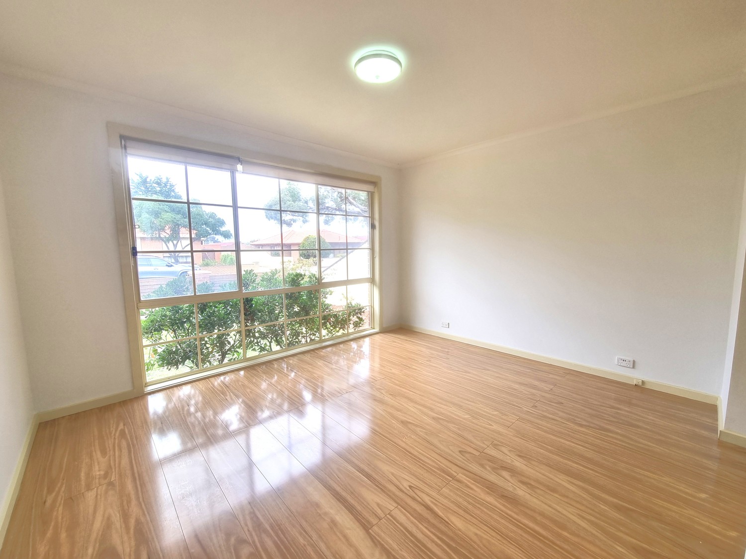 21 AYCLIFFE DRIVE, Deer Park VIC 3023 - Image 6