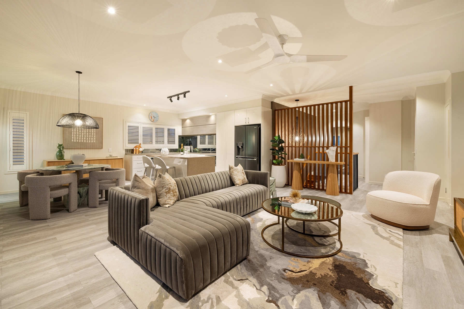 UNIT 2 44 SEAGULL AVENUE, Mermaid Beach QLD 4218 - Image 5
