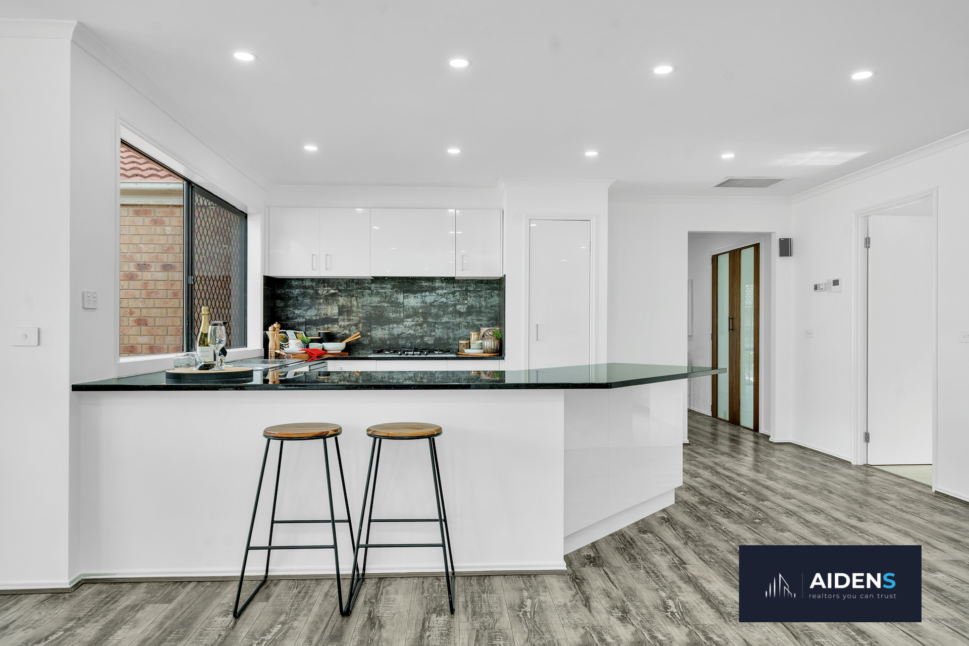 9 WYPERFELD CIRCUIT, Caroline Springs VIC 3023 - Image 9