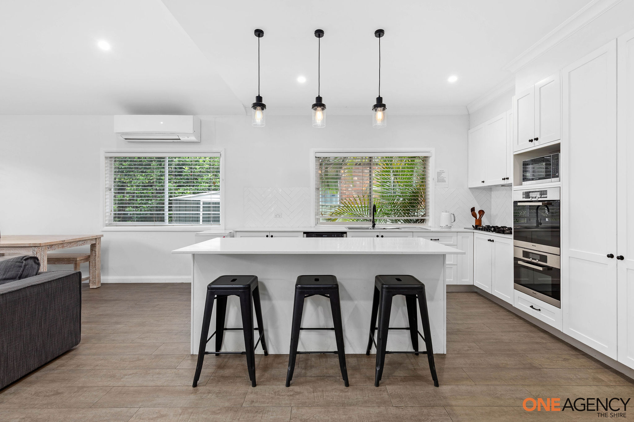 38 Captain Cook Drive, Caringbah, NSW 2229 - Image 2