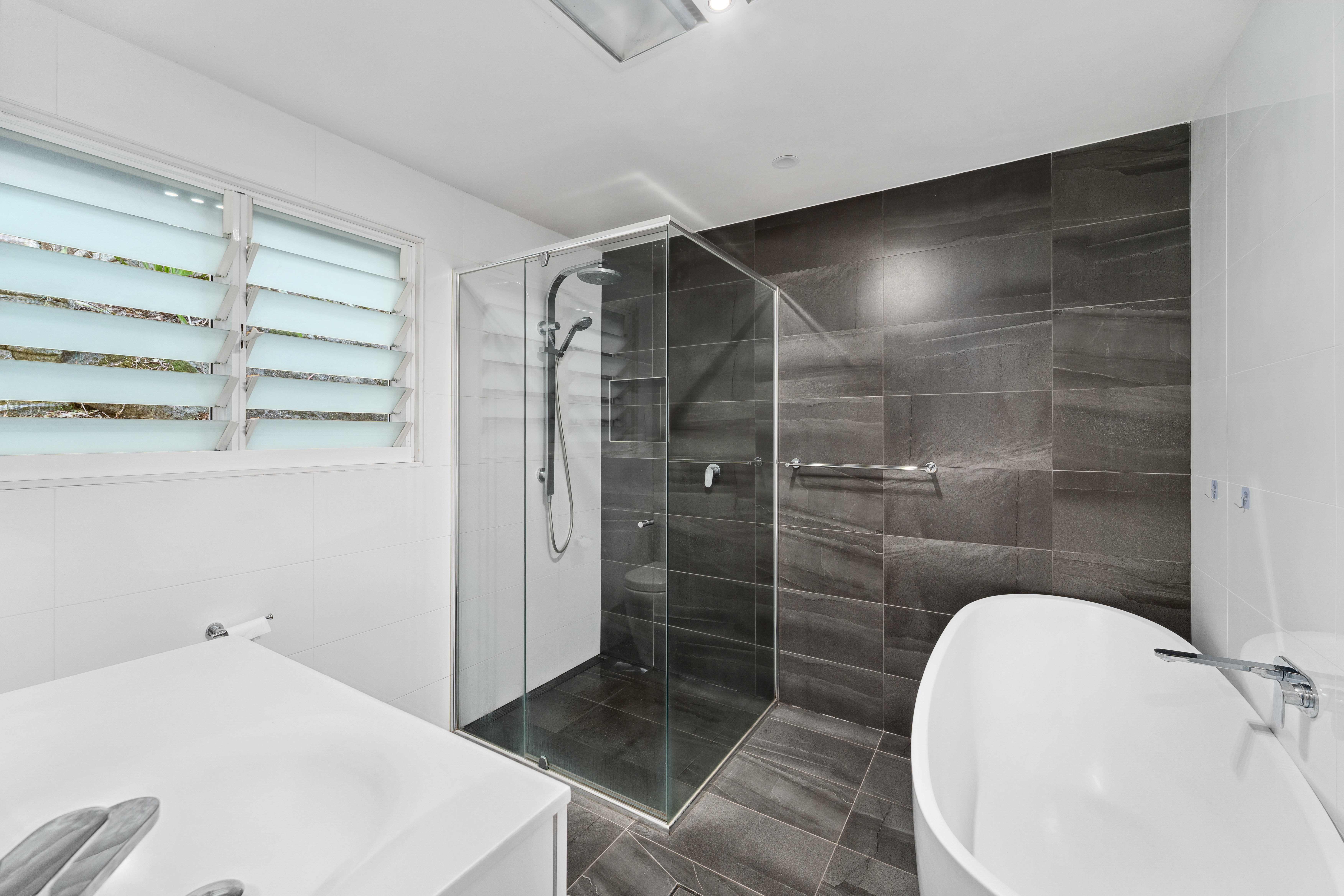 3-bedroom house at 130 the Crescent, Helensburgh, NSW 2508, Wollongong, New South Wales