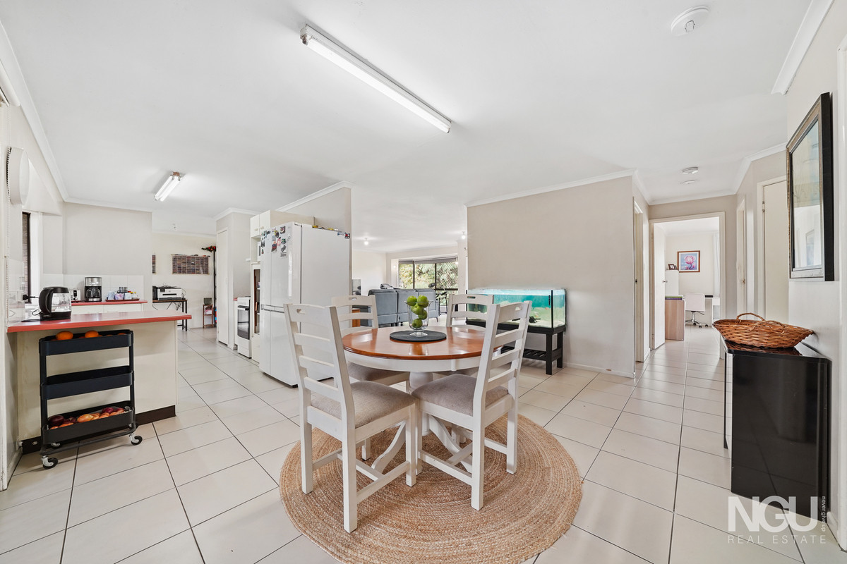 10 EMPEROR COURT, Kingston QLD 4114 - Image 5