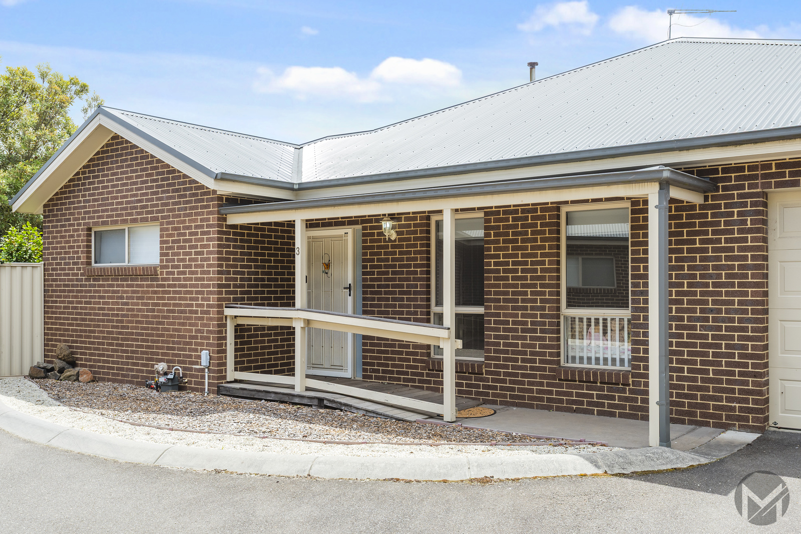 3-bedroom unit at 3/76 Barry Street, Romsey, VIC 3434, Macedon Ranges, Victoria
