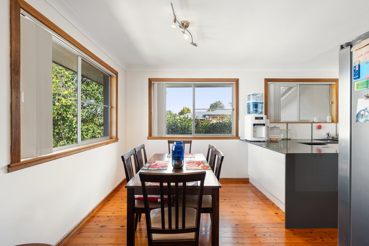 8 BARRYMOUNT CRESCENT, Mount Lofty QLD 4350 - Image 8