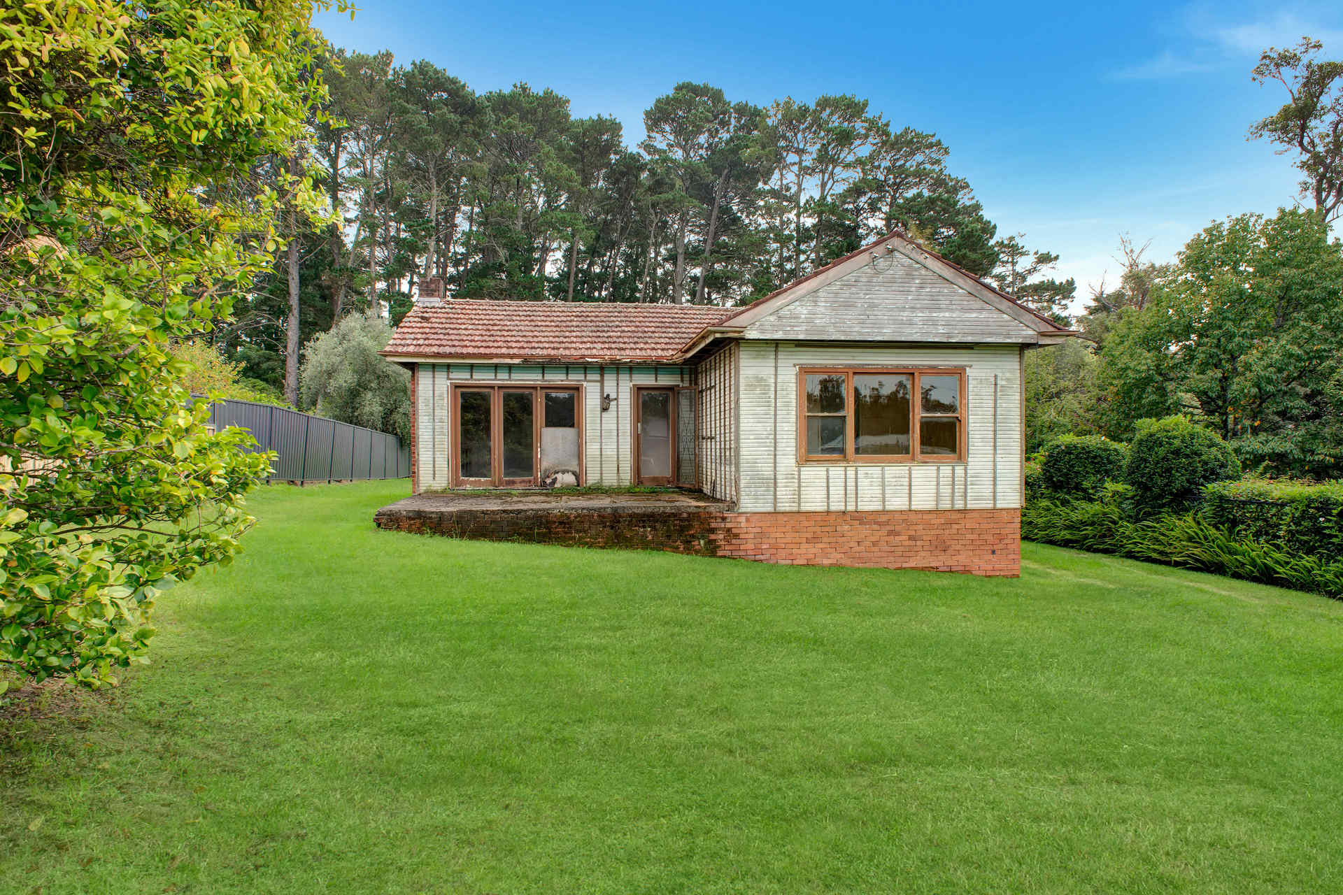 2-bedroom house at 6 De Quency Road, Bullaburra, Nsw, 2784, Blue Mountains, New South Wales