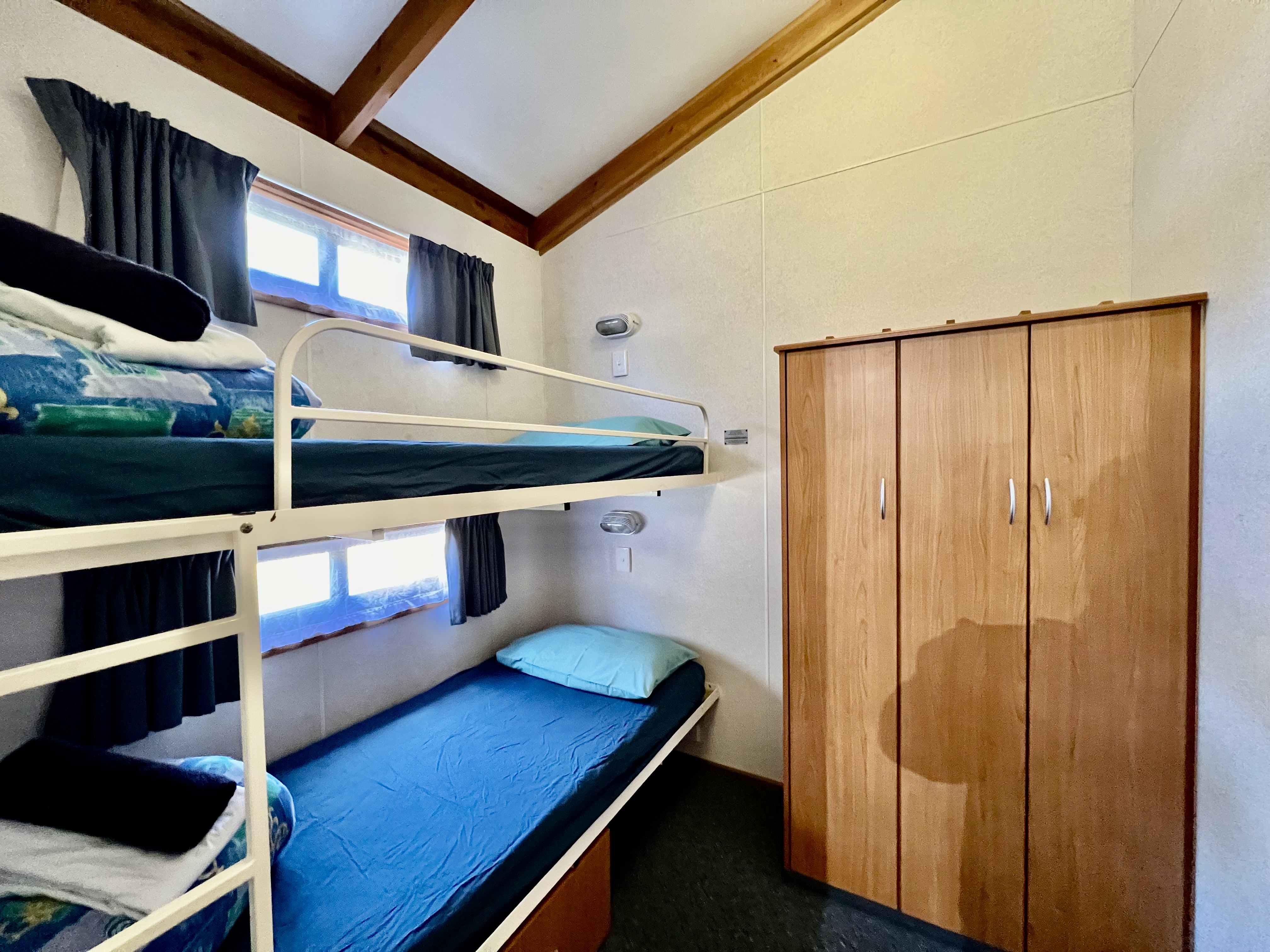 4/1 Mairburn, Metung, Vic, 3904 - Image 9