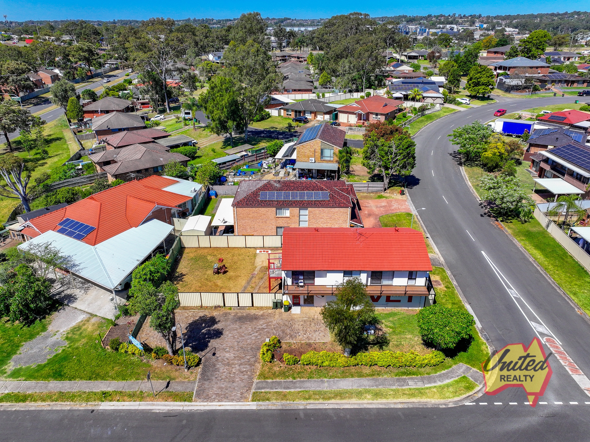 1 STROMEFERRY CRESCENT, St Andrews NSW 2566 - Image 5