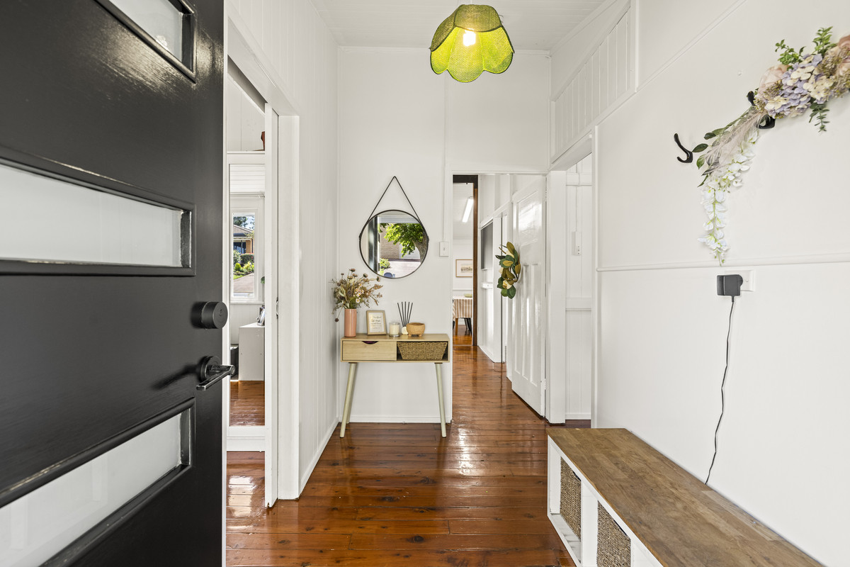 34 Noll Street, Kearneys Spring, QLD 4350 - Image 3