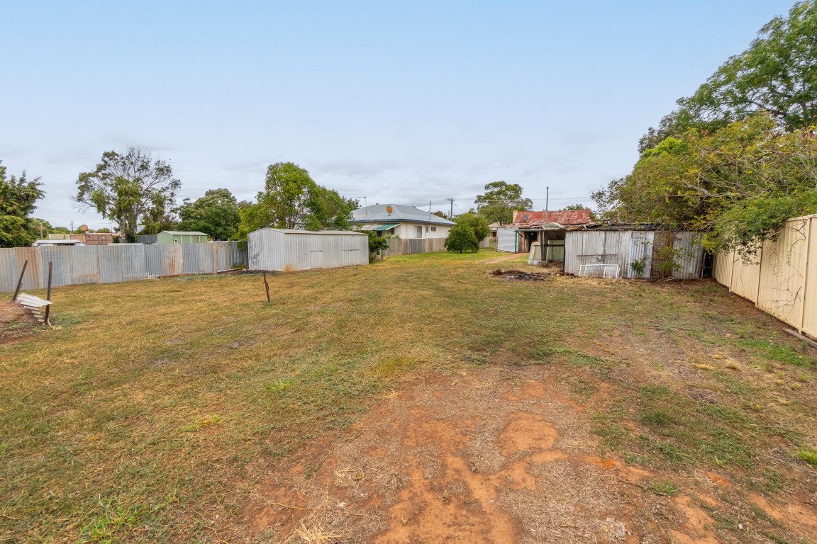 2-bedroom house at 127 TWYNAM STREET, Temora NSW 2666, Temora, New South Wales