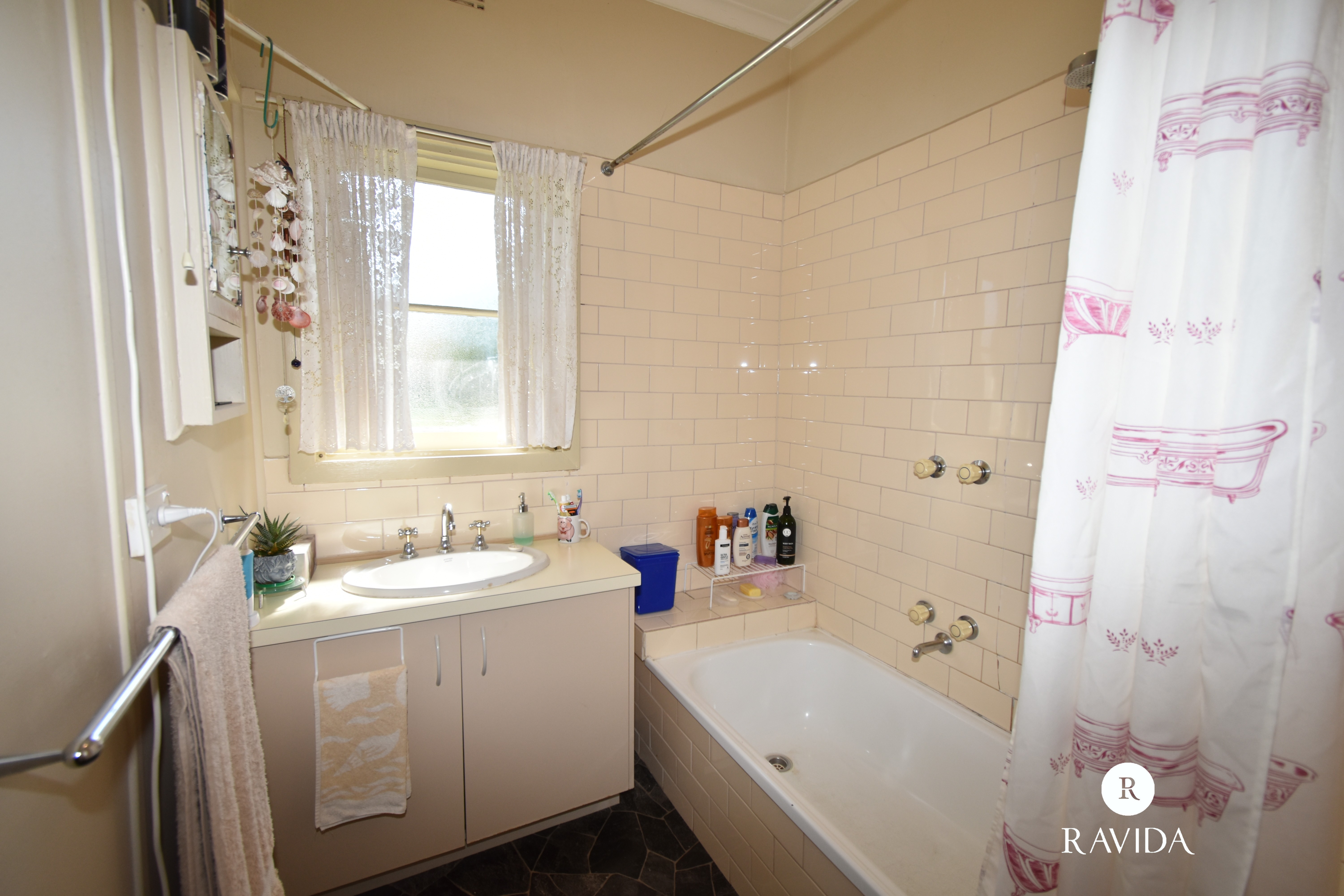 3-bedroom house at 18 Junction Road, Beechworth, VIC 3747, Indigo, Victoria