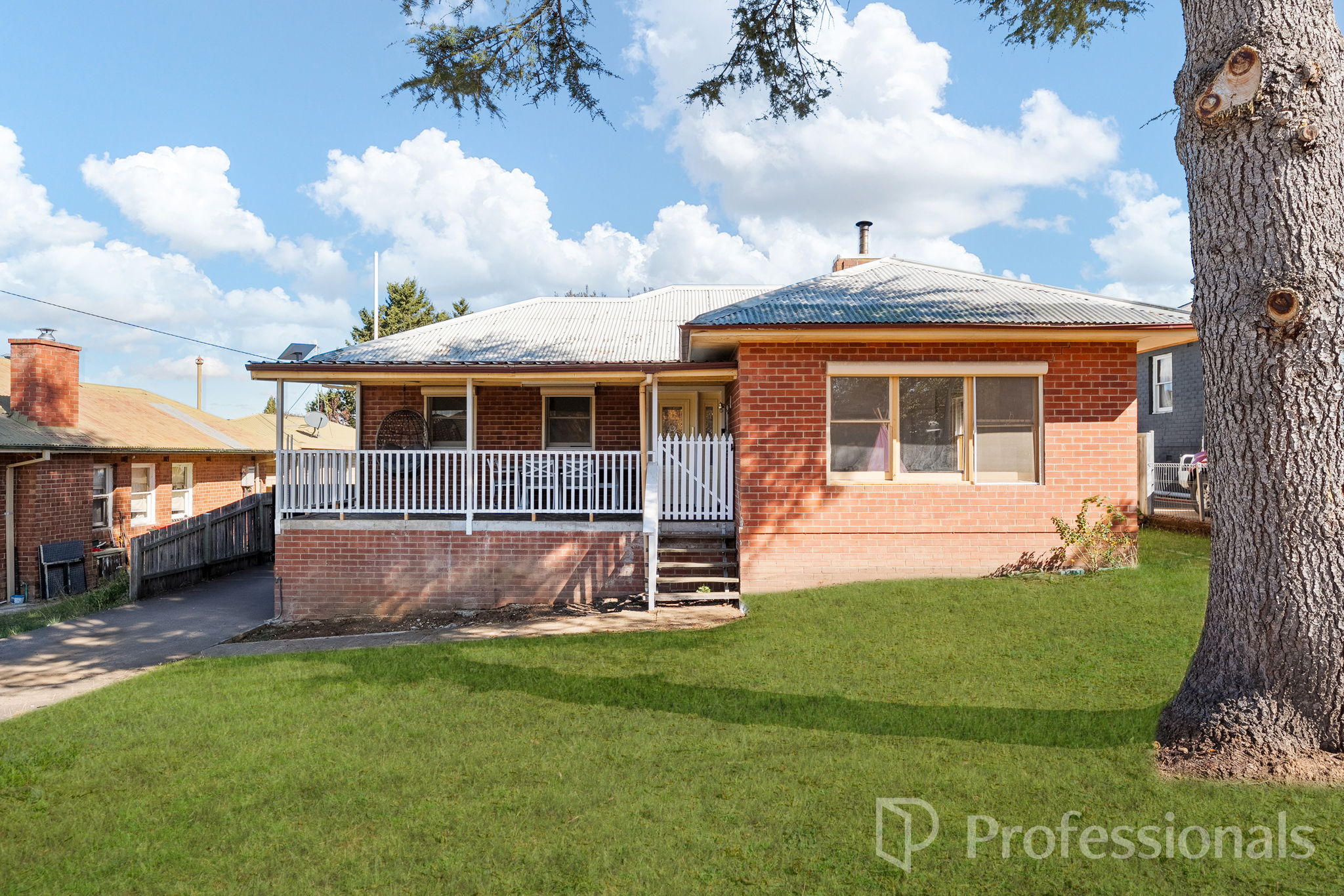 268 LAMBERT STREET, West Bathurst NSW 2795 - Image 1