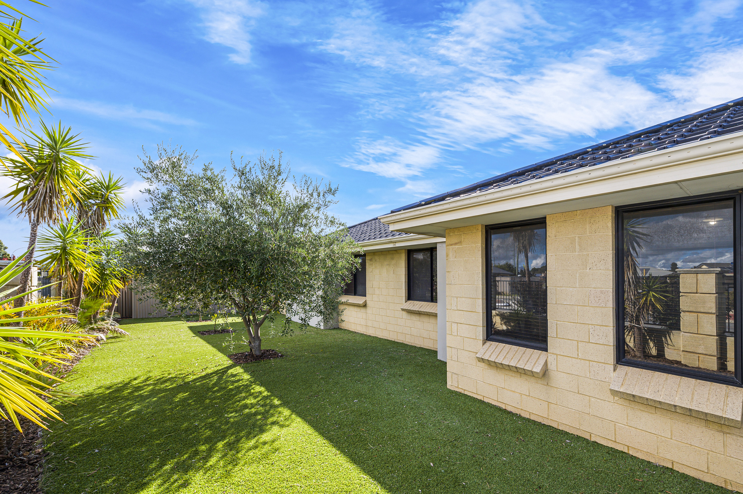 44 BRISTLE AVENUE, Southern River WA 6110 - Image 4