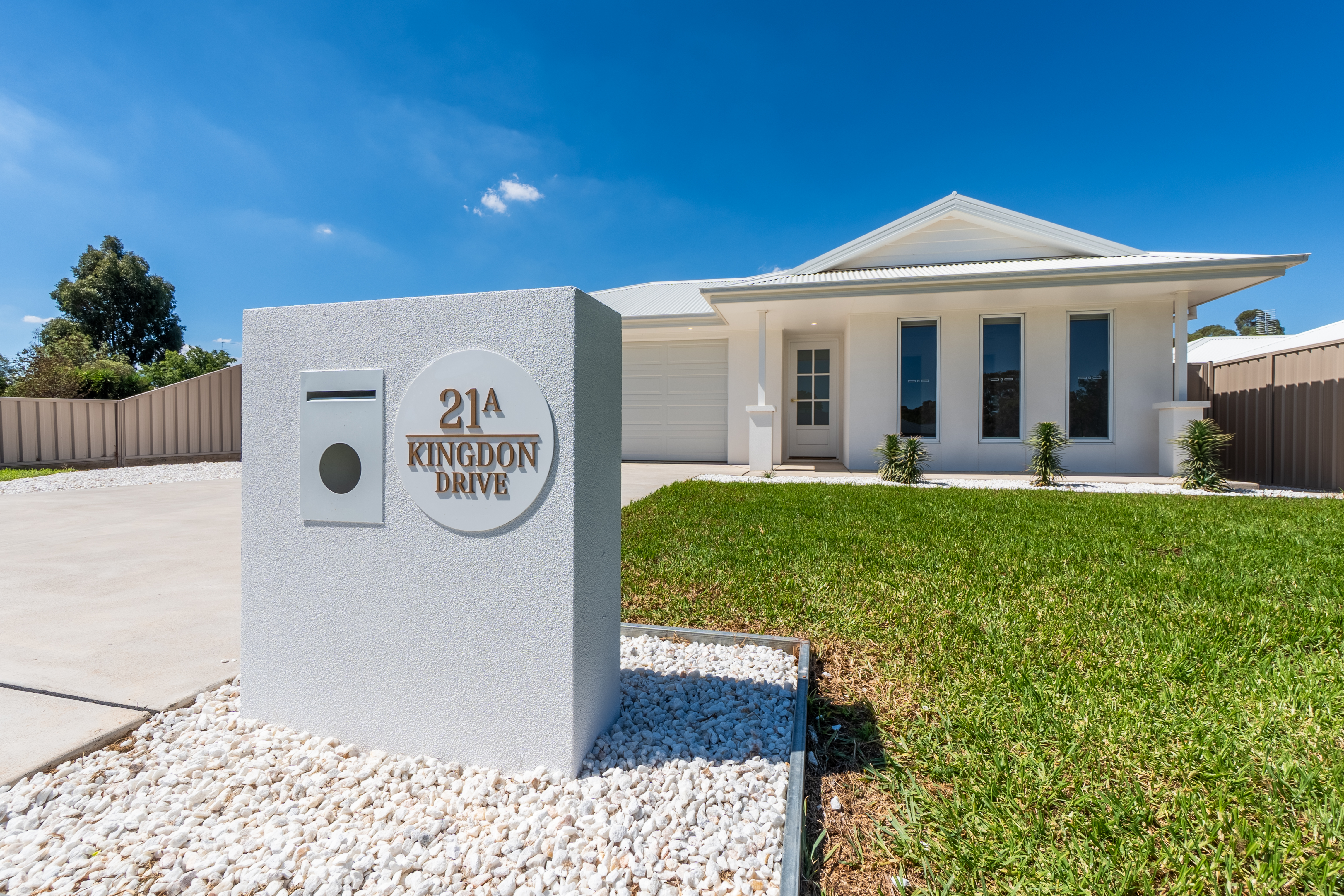 3-bedroom house at Unit A/21 Kingdon Drive, Coolamon, Nsw, 2701, Coolamon, New South Wales