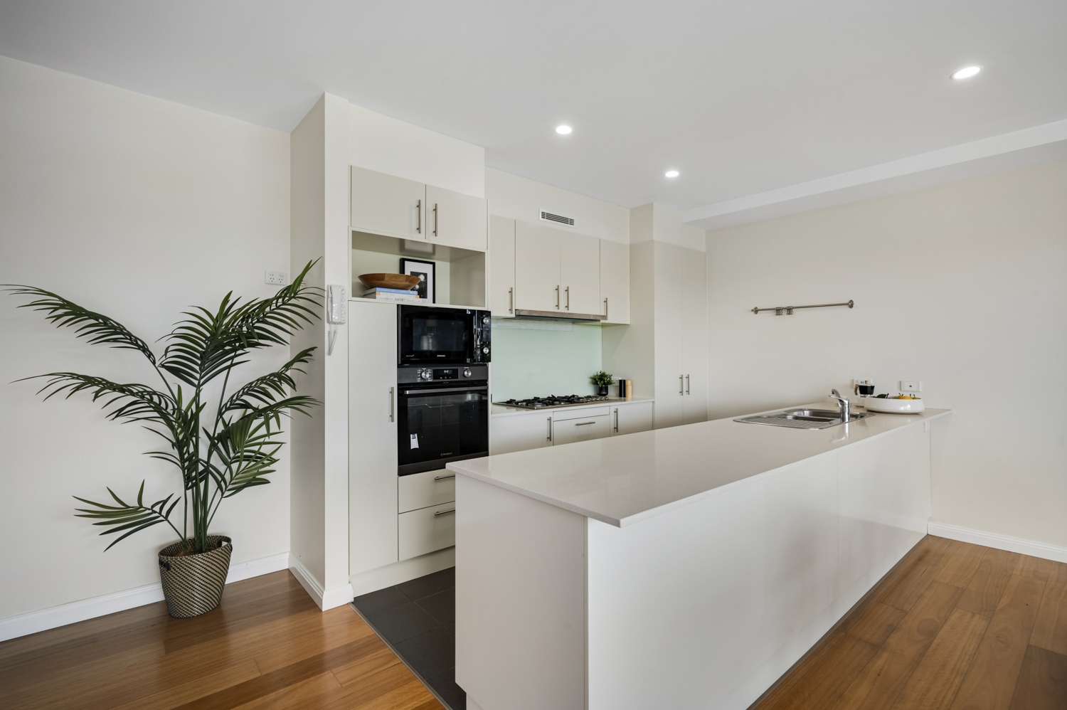 135/54 Printers Way, Kingston, Act, 2604 - Image 2