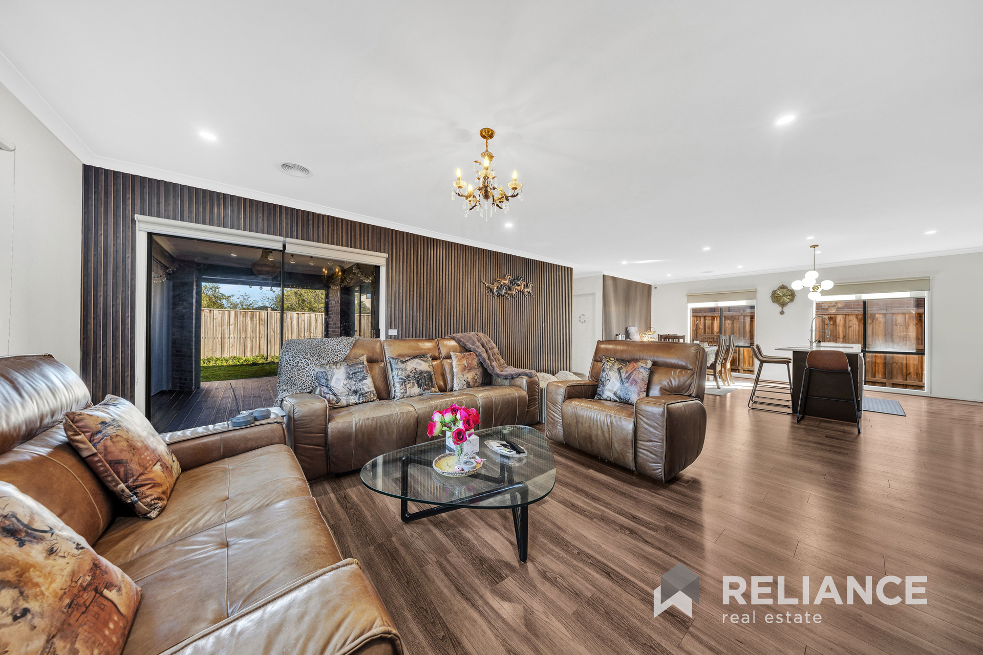 28 HOUNSLOW DRIVE, Wyndham Vale VIC 3024 - Image 8