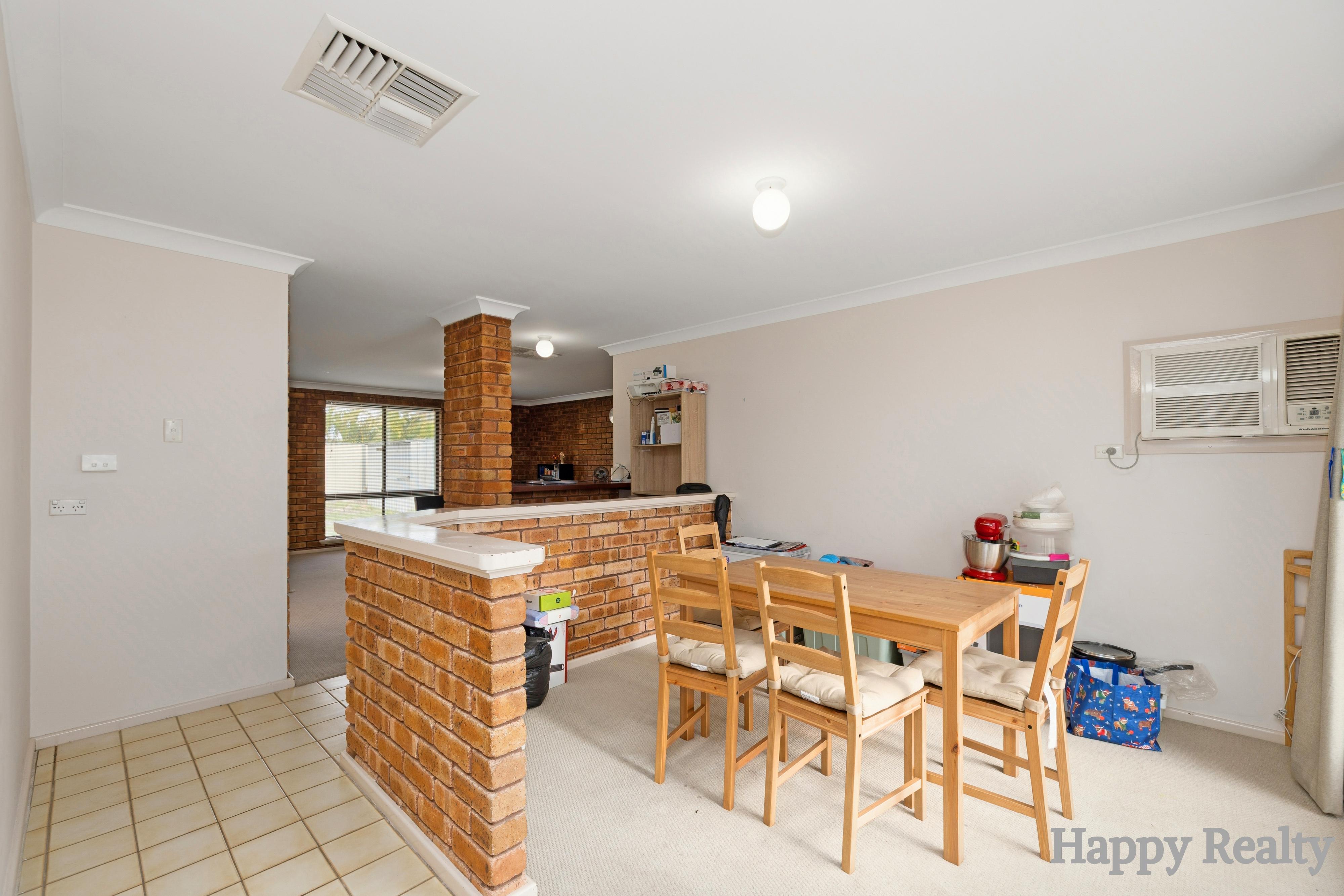 18 FAGENCE WAY, Thornlie WA 6108 - Image 1
