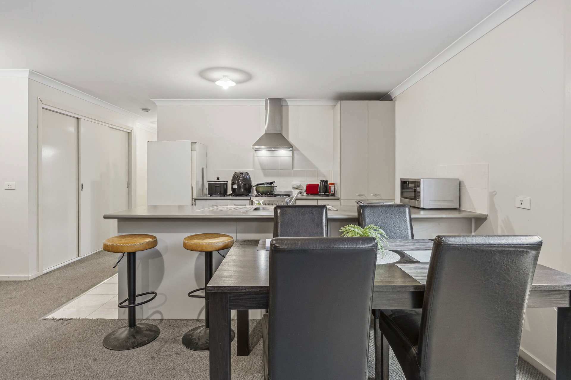 7 STELLA DRIVE, Delacombe VIC 3356 - Image 4