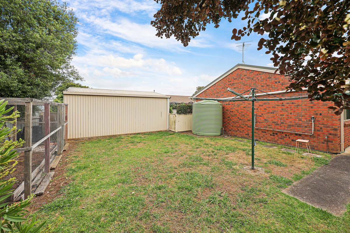 28 Lord Street, Hamilton, VIC 3300 - Image 8