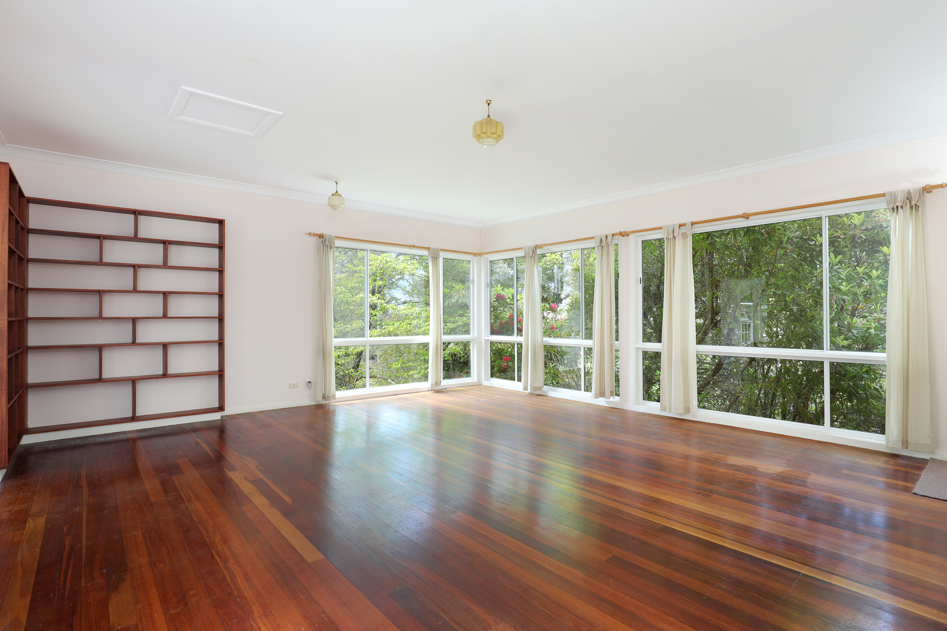 99 CRAIGEND STREET, Leura NSW 2780 - Image 6