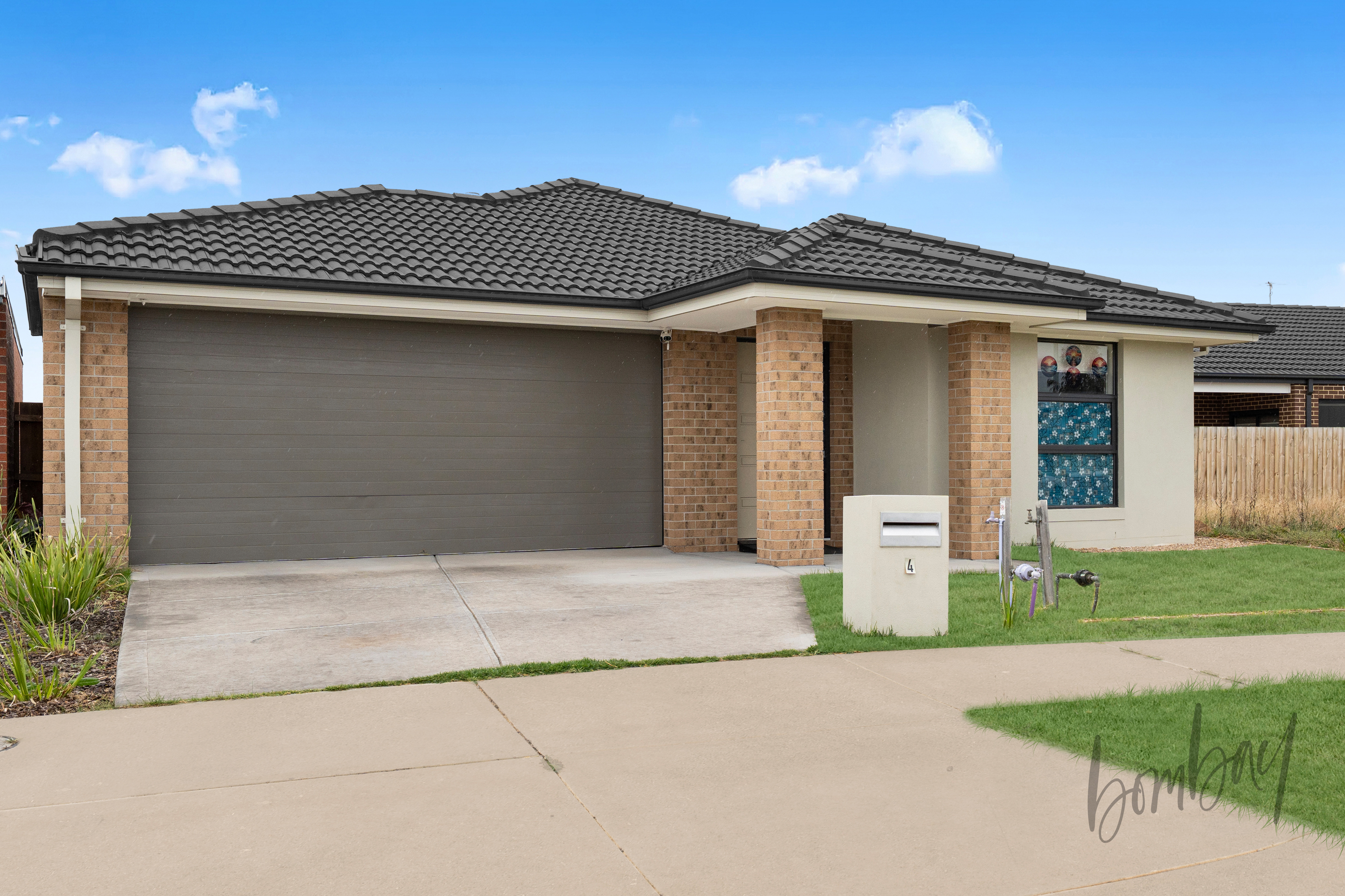 4 Communal Road, Wyndham Vale, VIC 3024 - Image 2