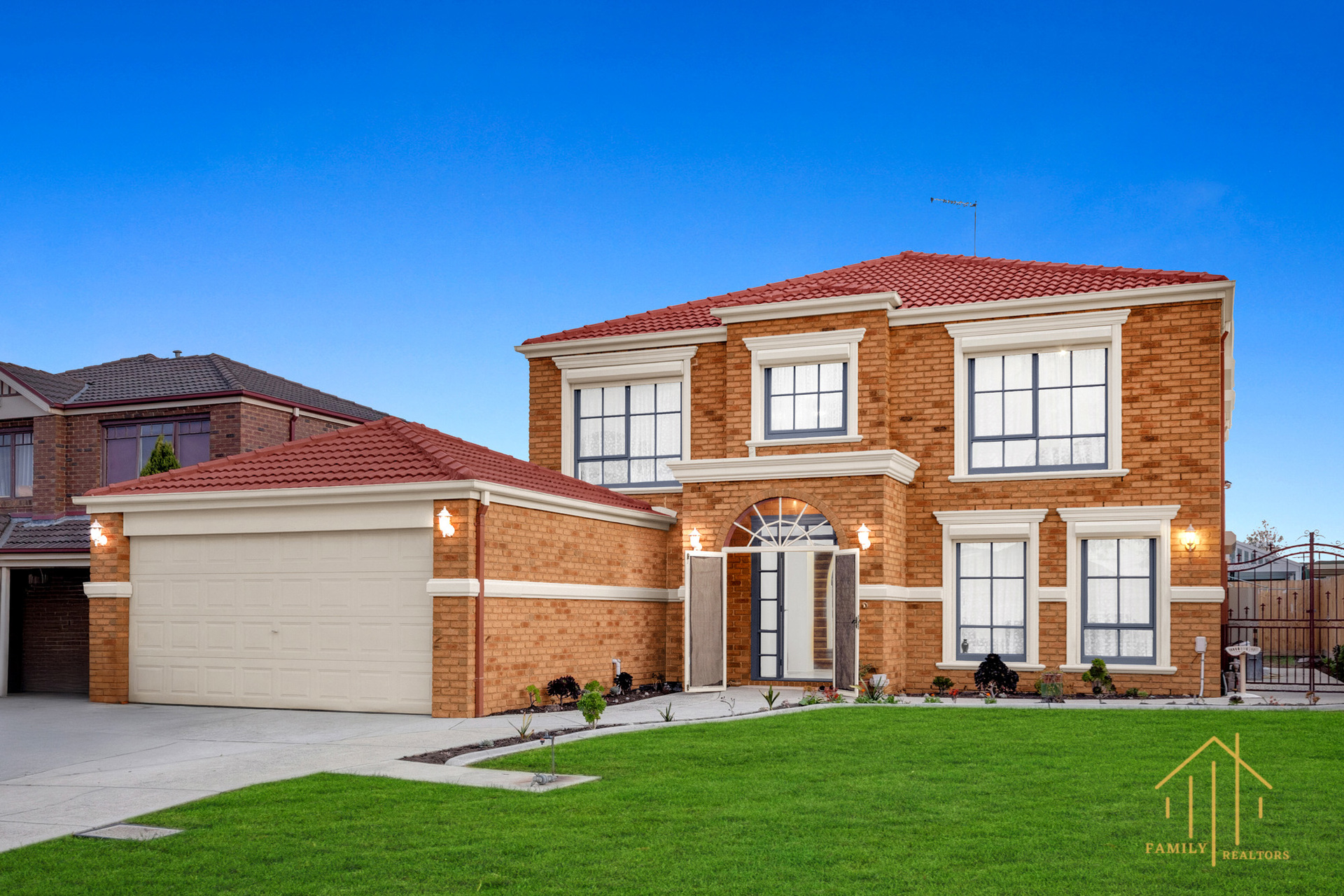 11 FLYNN COURT, Narre Warren South VIC 3805 - Image 2