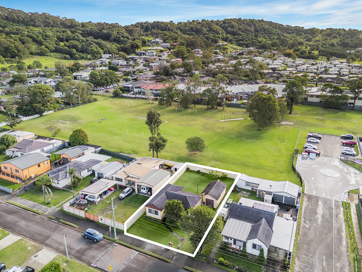 13 Ruswell Avenue, Warners Bay, NSW 2282 - Image 9