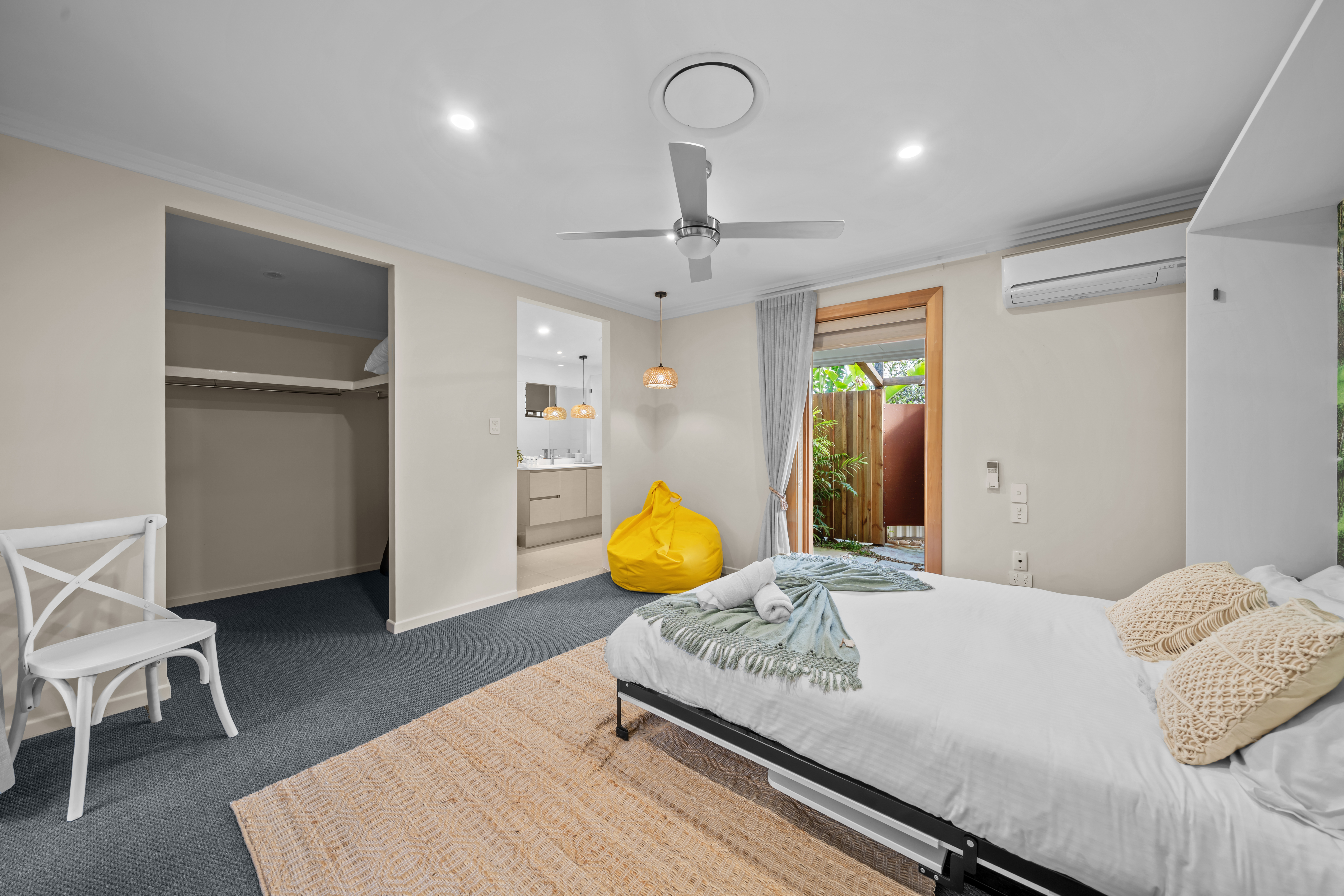 5-bedroom house at 2 Fuchsia Way, Gaven, QLD 4211, Gold Coast, Queensland