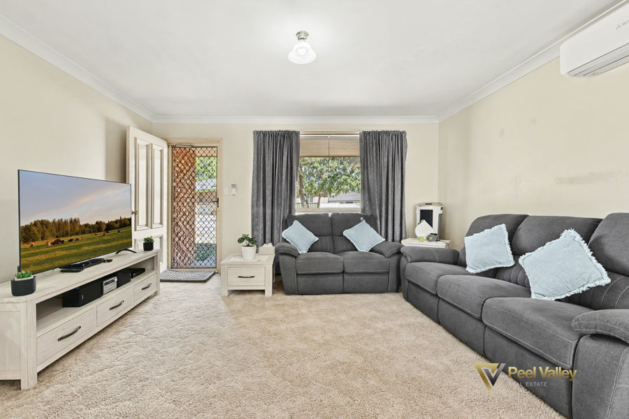 4-bedroom unit at 1/24 Nancy Street, South Tamworth, NSW 2340, Tamworth, New South Wales