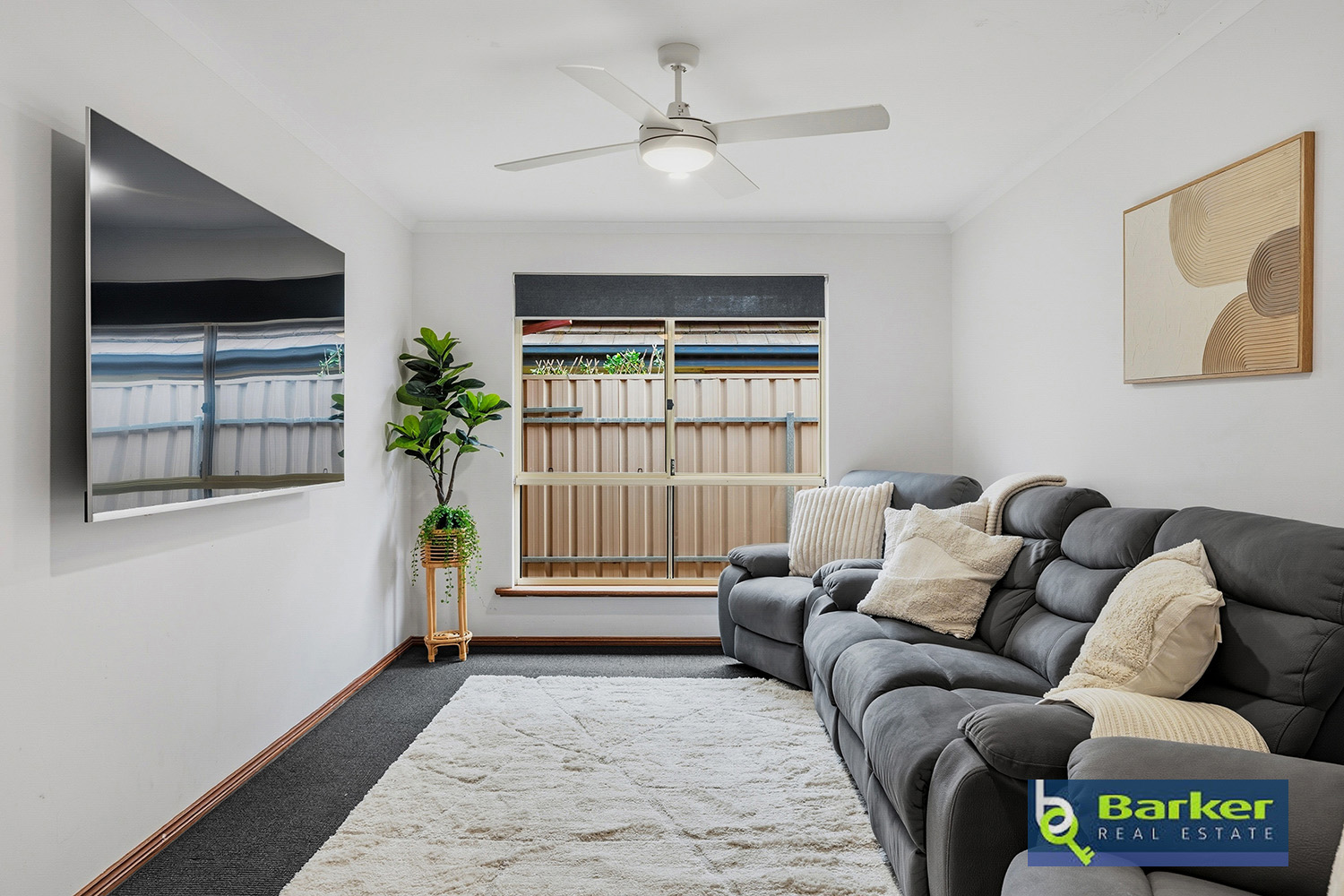 18 CHRISTINE CIRCUIT, Craigmore SA 5114 - Image 2